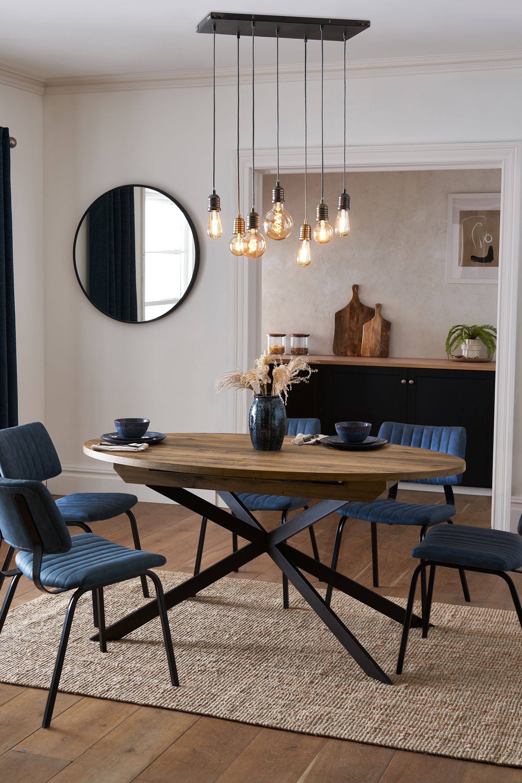 8 seater extending dining table hot sale