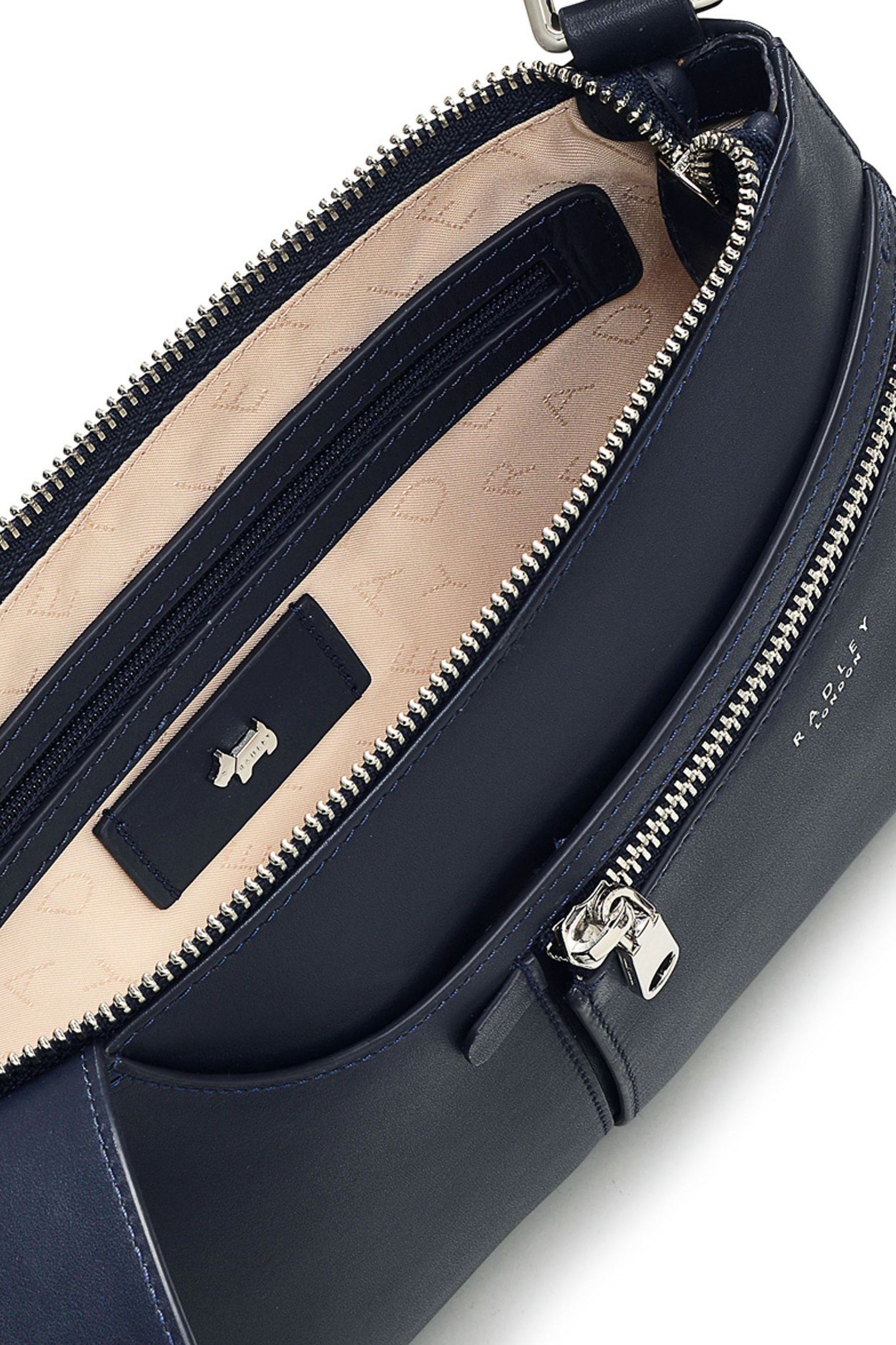 Radley pouch bag top