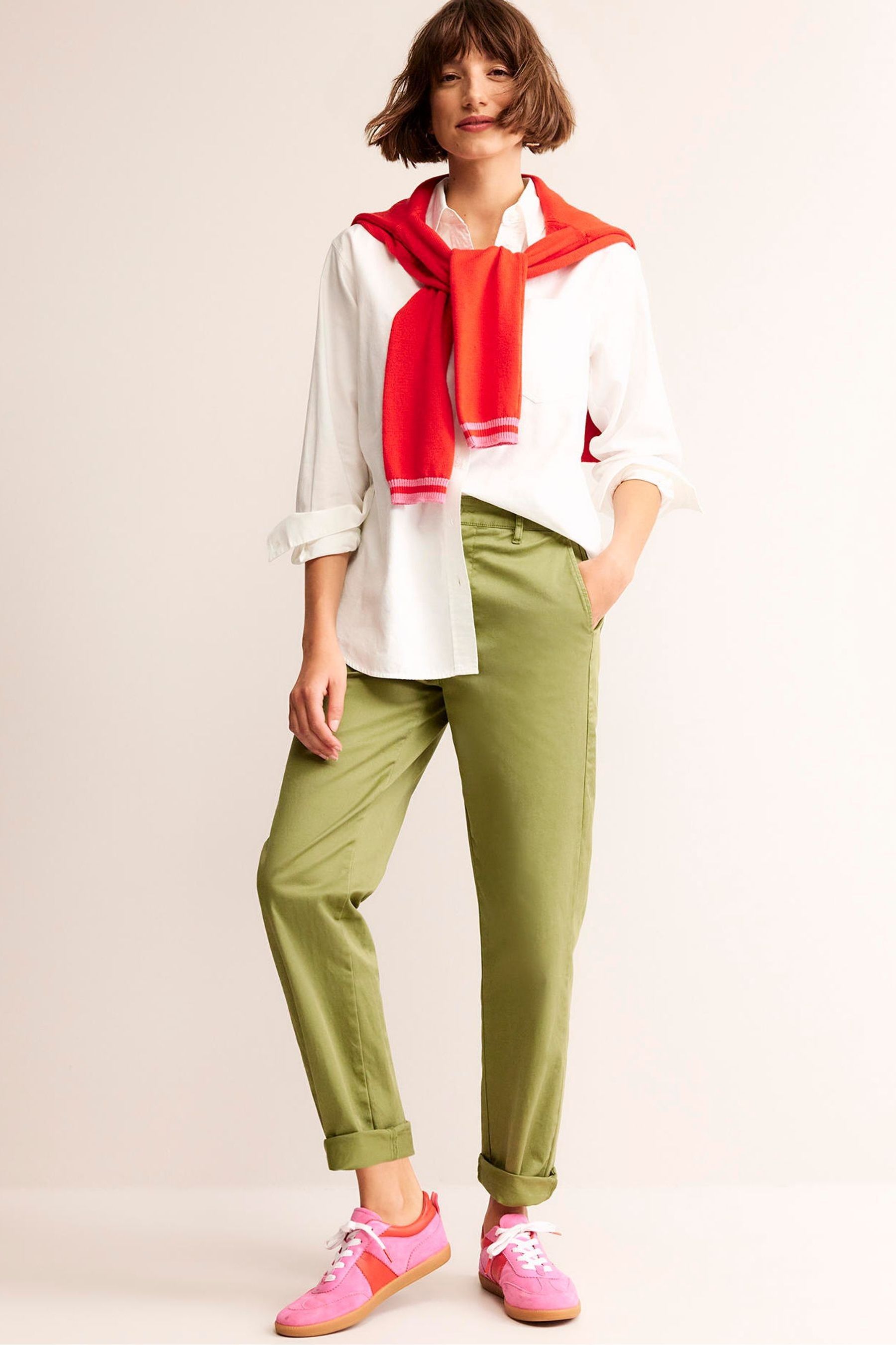 Buy Boden Green Barnsbury Chino Trousers from Next Luxembourg