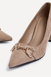 Linzi Beige Jules Court Heels with Pointed Toe - Image 4 of 5