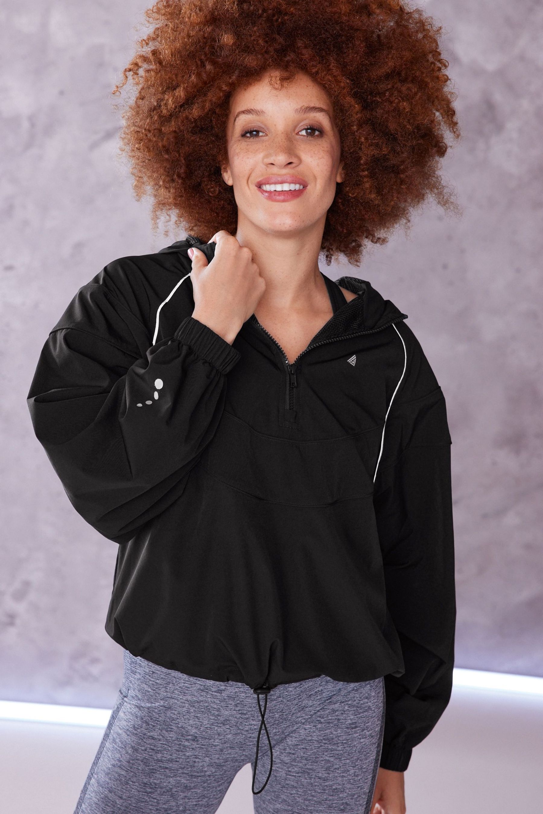 Overhead running jacket outlet
