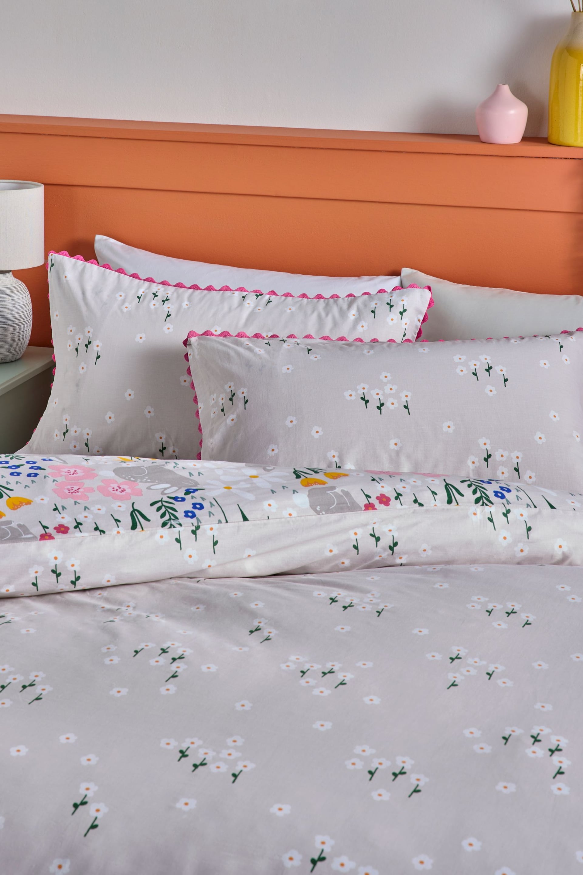 Bright Pom Pom Easter Bunny with Ric Rac Trim Duvet Cover and Pillowcase Set - Image 5 of 9