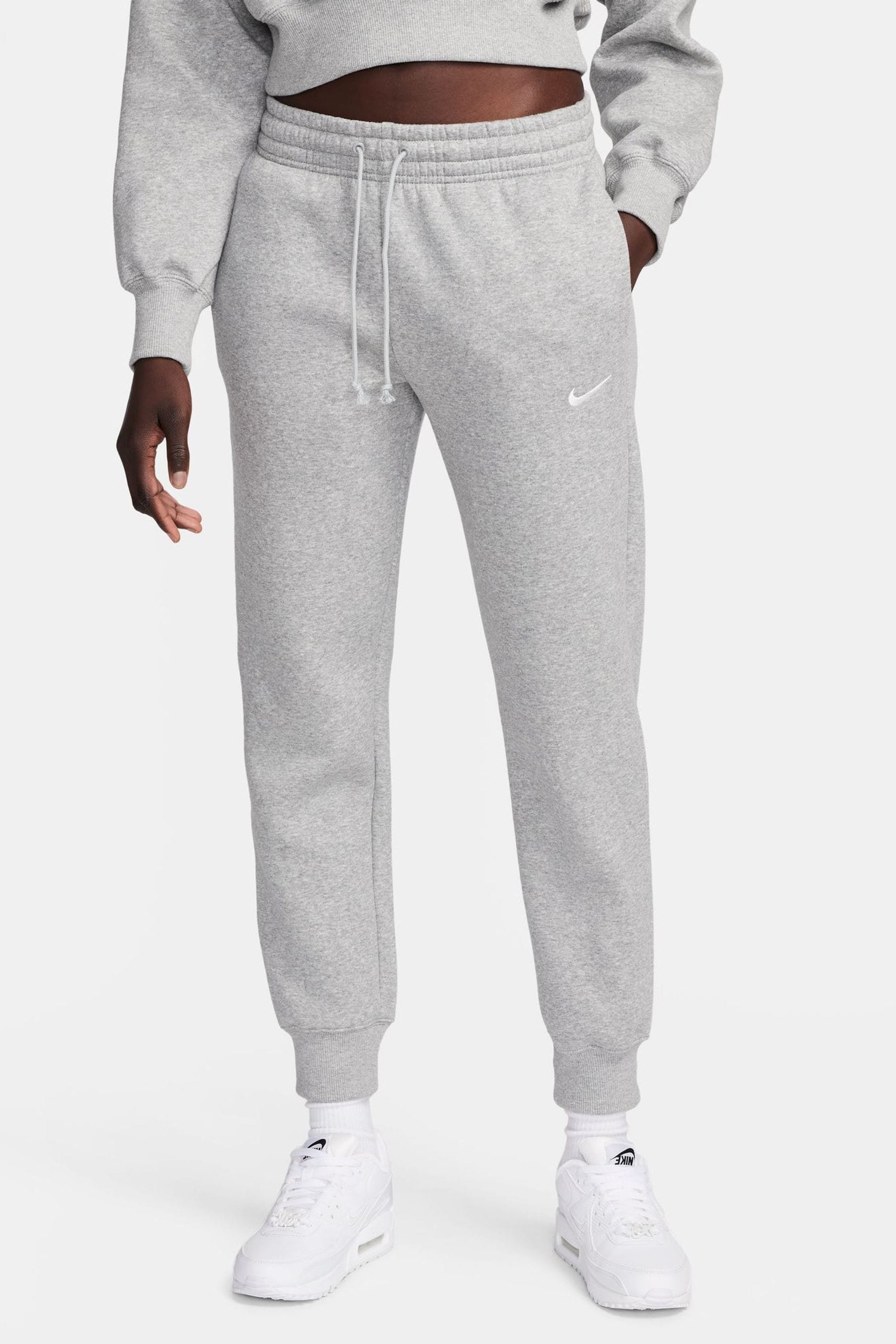 Nike swoosh joggers shop grey