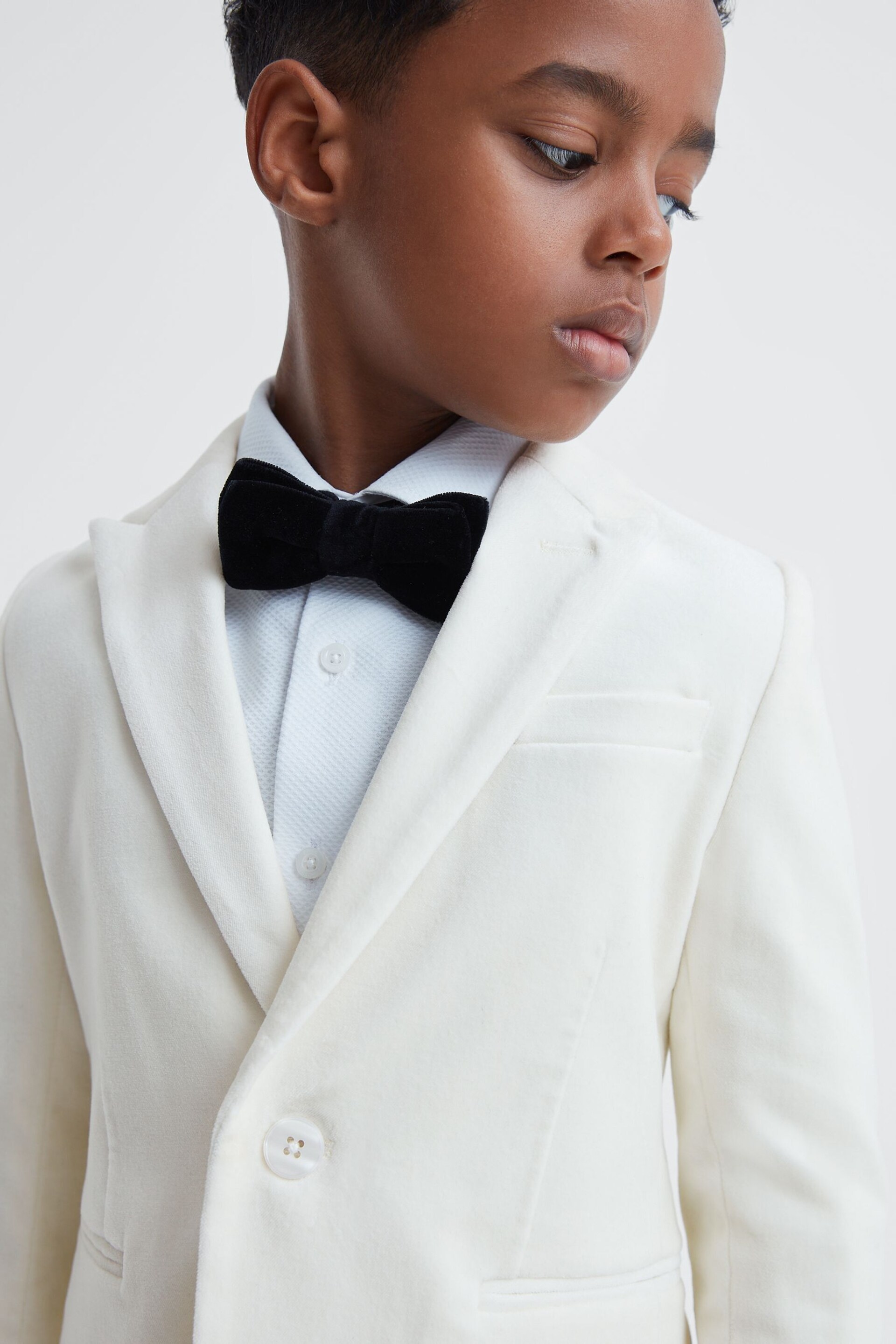 Reiss Ivory Apsara Junior Slim Fit Velvet Single Breasted Blazer - Image 1 of 7