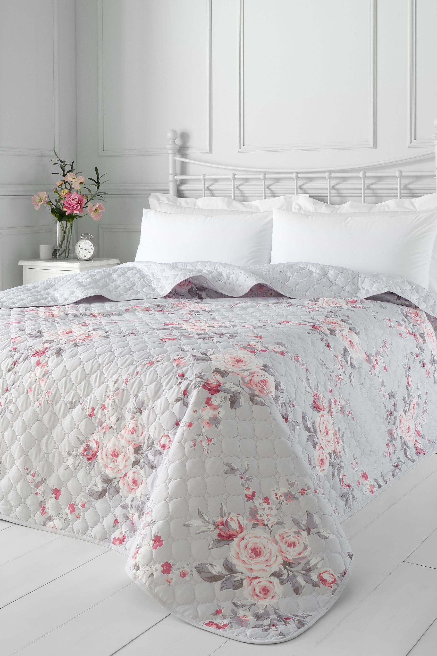 Catherine Lansfield Grey Reversible Canterbury Floral Quilted Bedspread one Adult