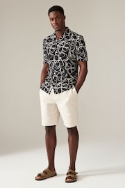 Black/White Floral Print Short Sleeve Shirt - Image 3 of 8