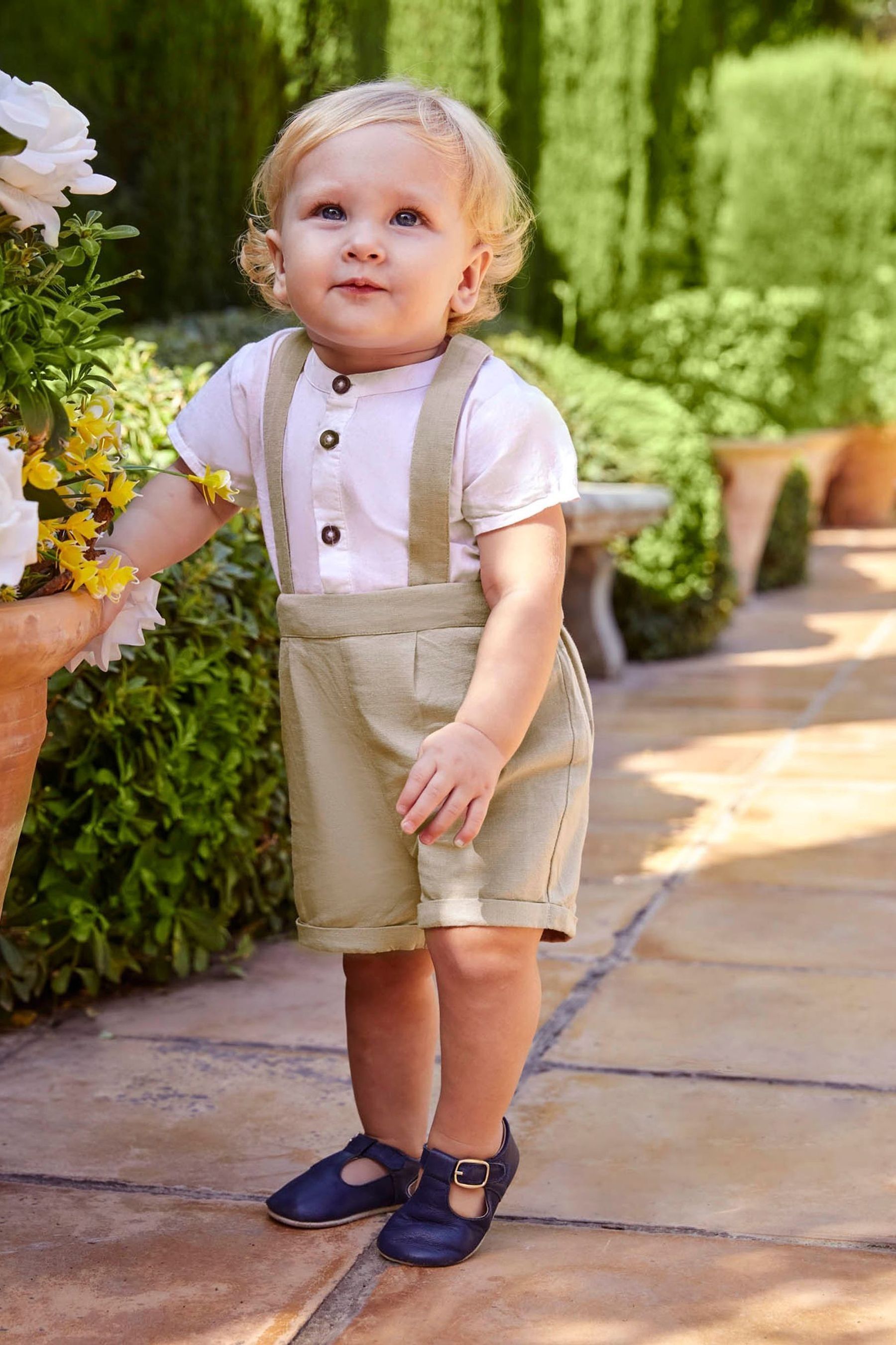 Infant top khaki shorts