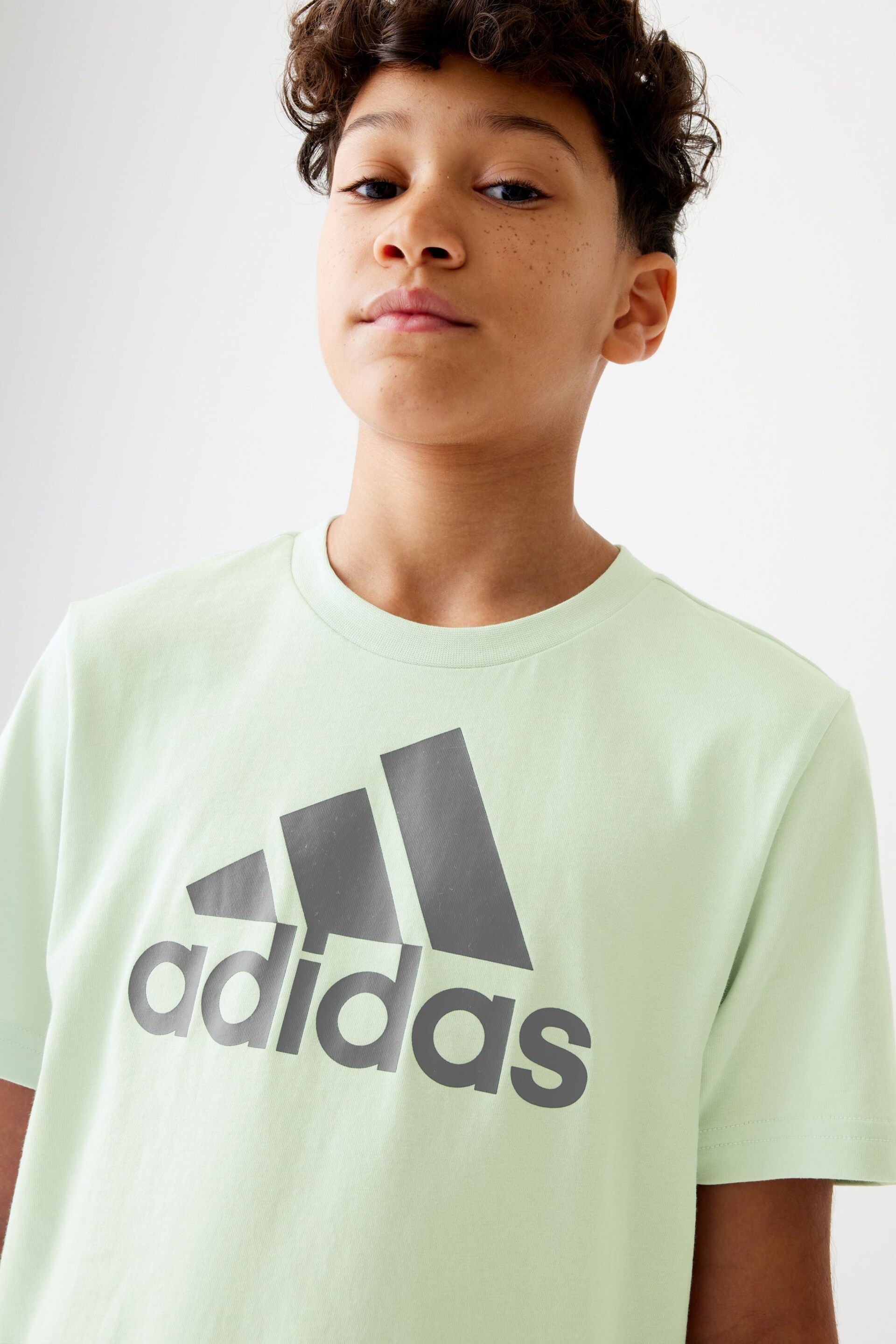 adidas Green Sportswear Essentials Big Logo Cotton T-Shirt - Image 8 of 8