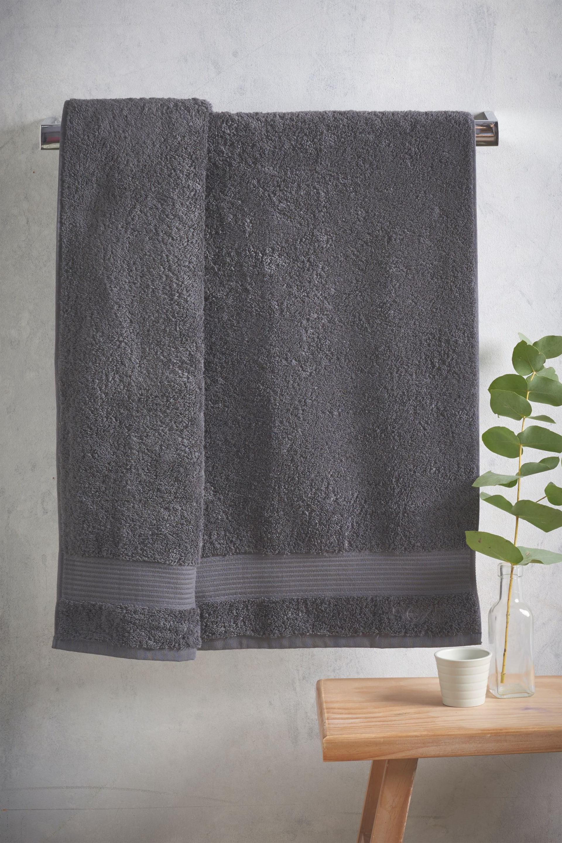 Charcoal Grey Egyptian Cotton Towel - Image 4 of 5