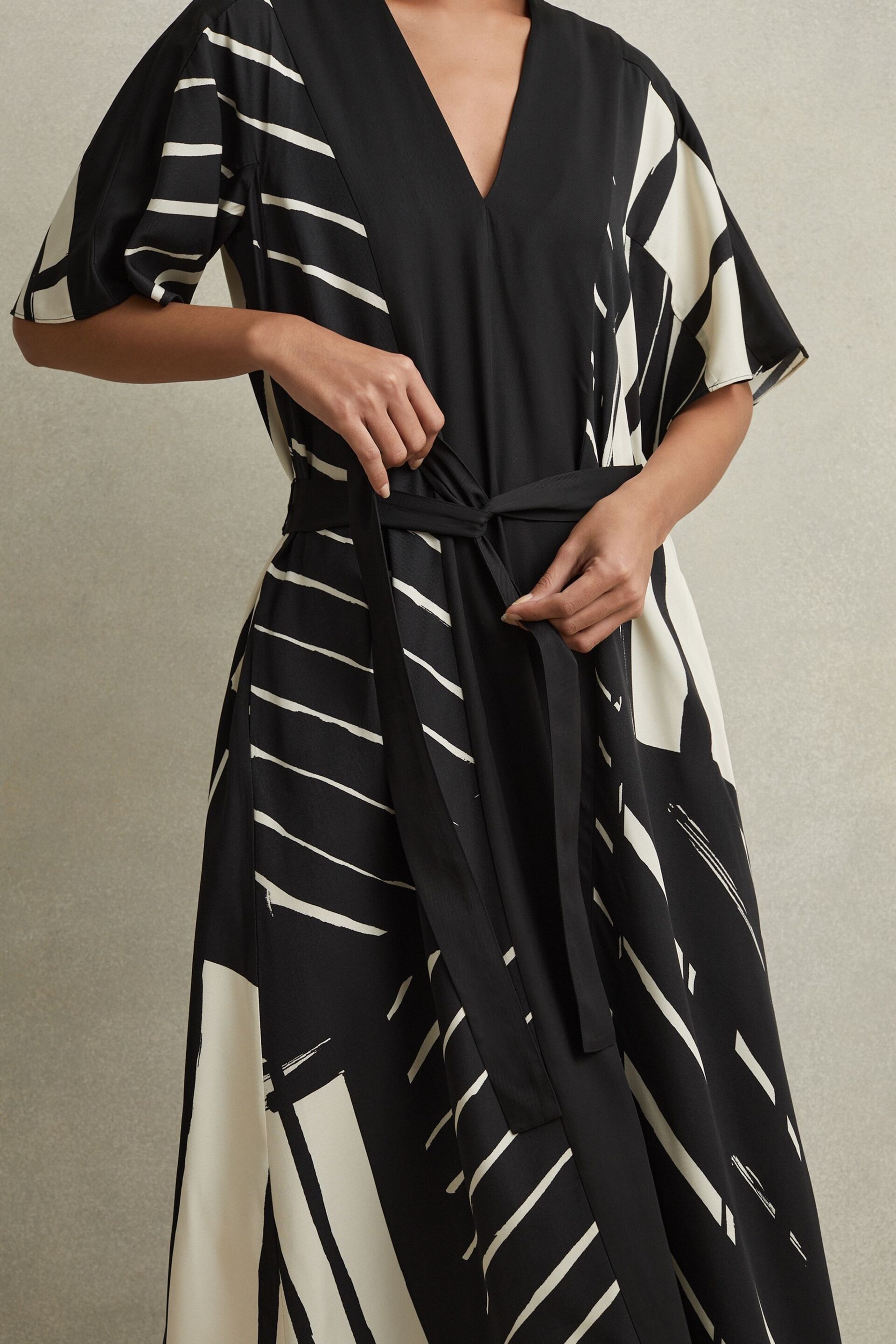 Reiss Black/White Cami Printed Fit and Flare Midi Dress - Image 3 of 7