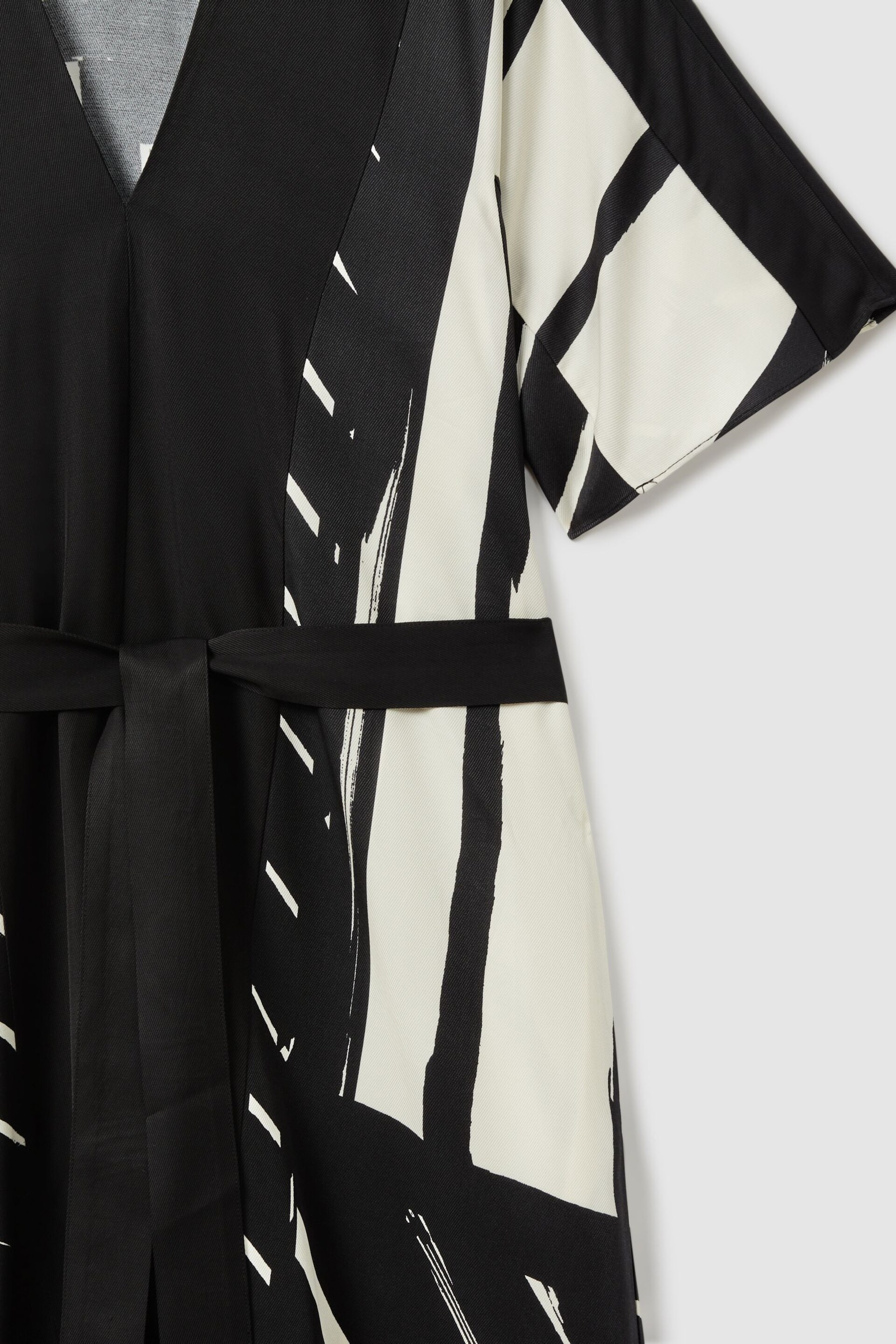 Reiss Black/White Cami Printed Fit and Flare Midi Dress - Image 7 of 7