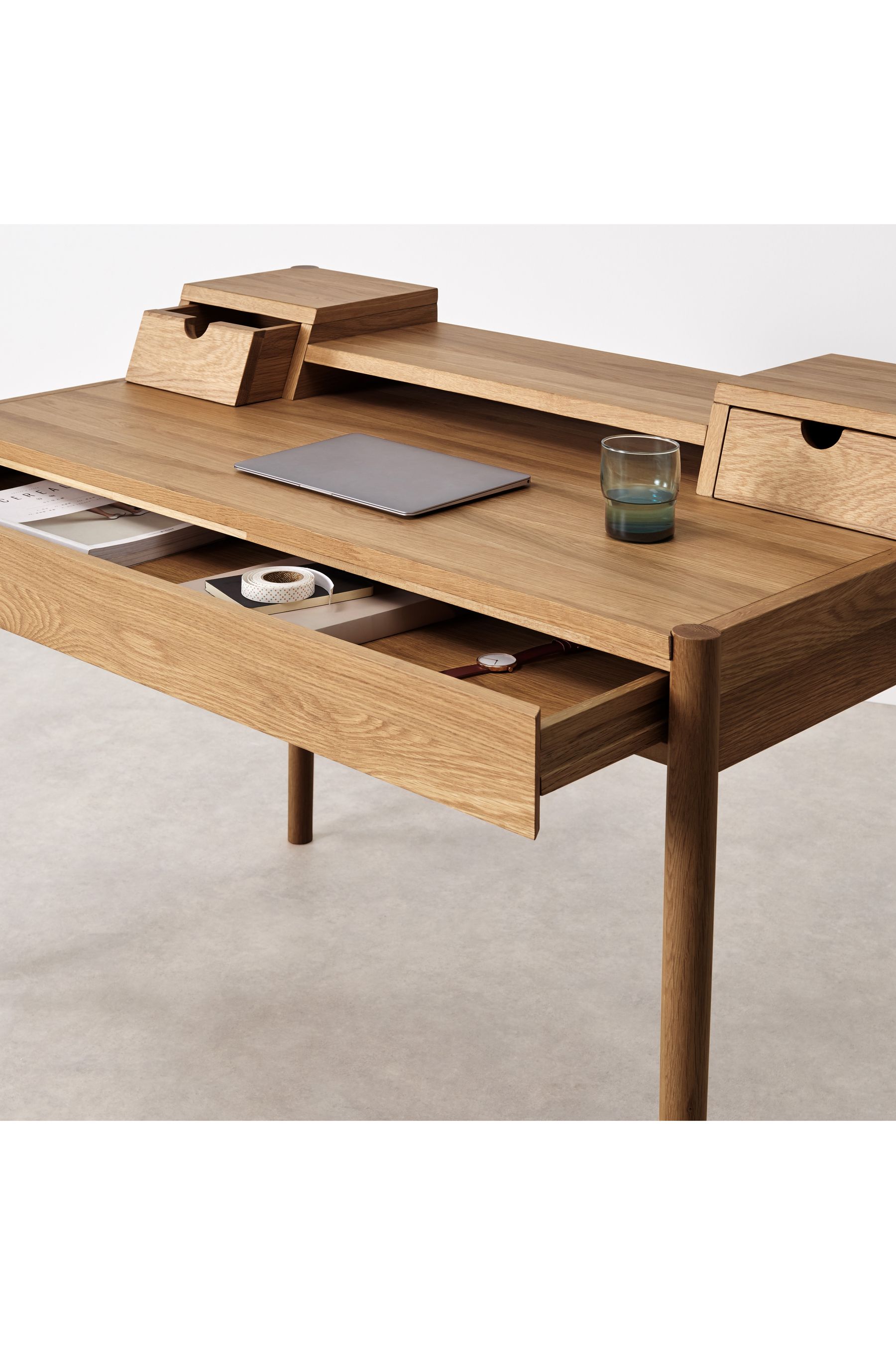 Leonie compact desk sale