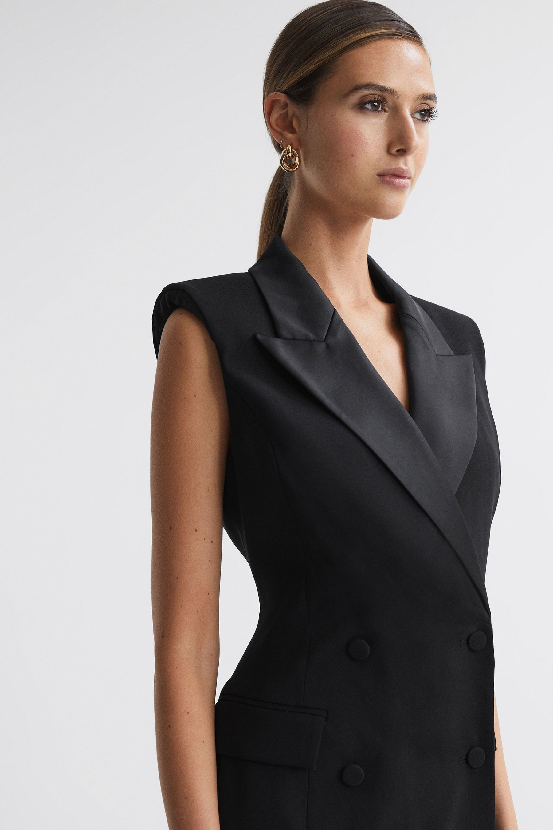 Buy Reiss Black Amari Fitted Double Breasted Midi Dress from Next Luxembourg