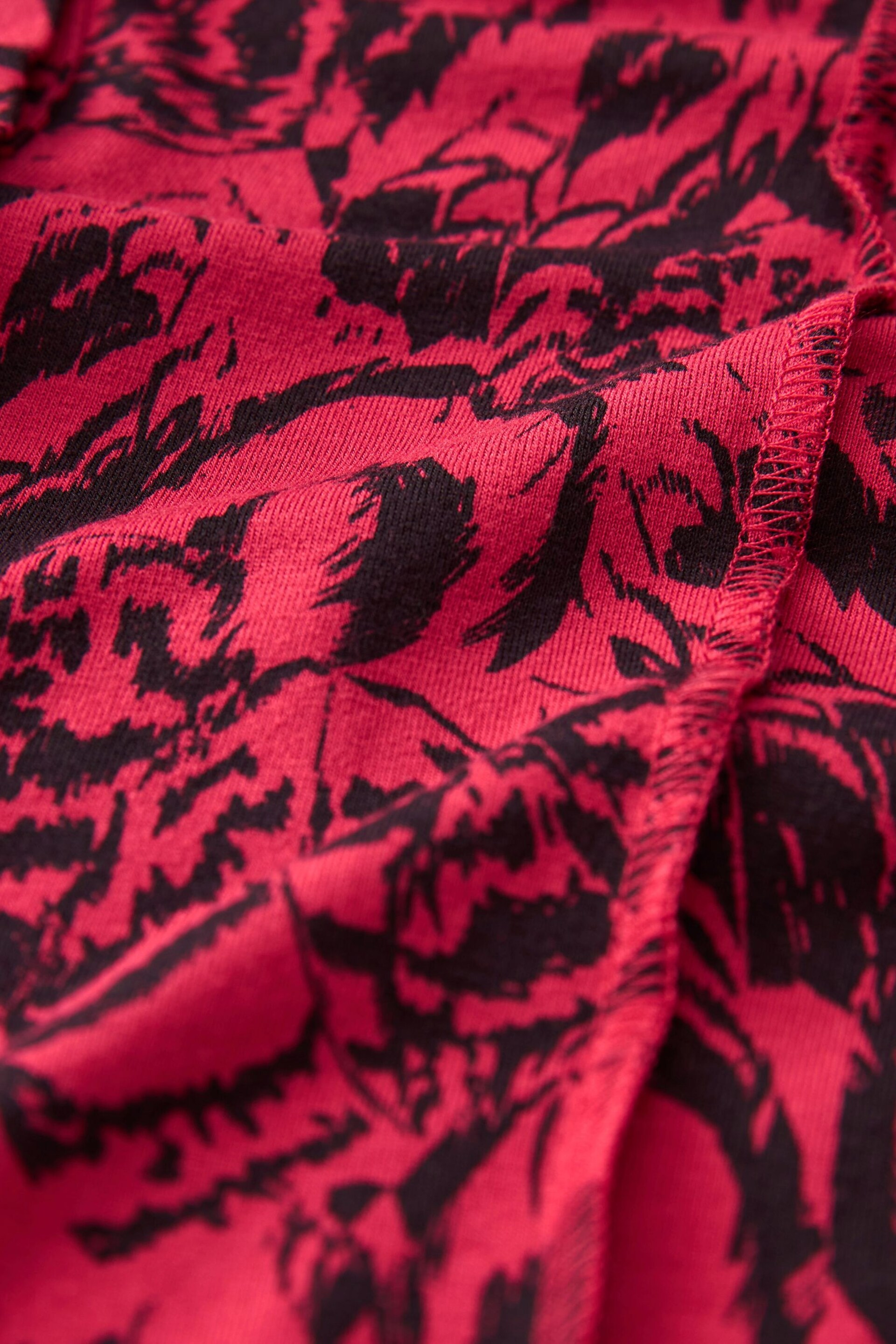 Red Abstract Seam Detail Button Shirt - Image 6 of 6