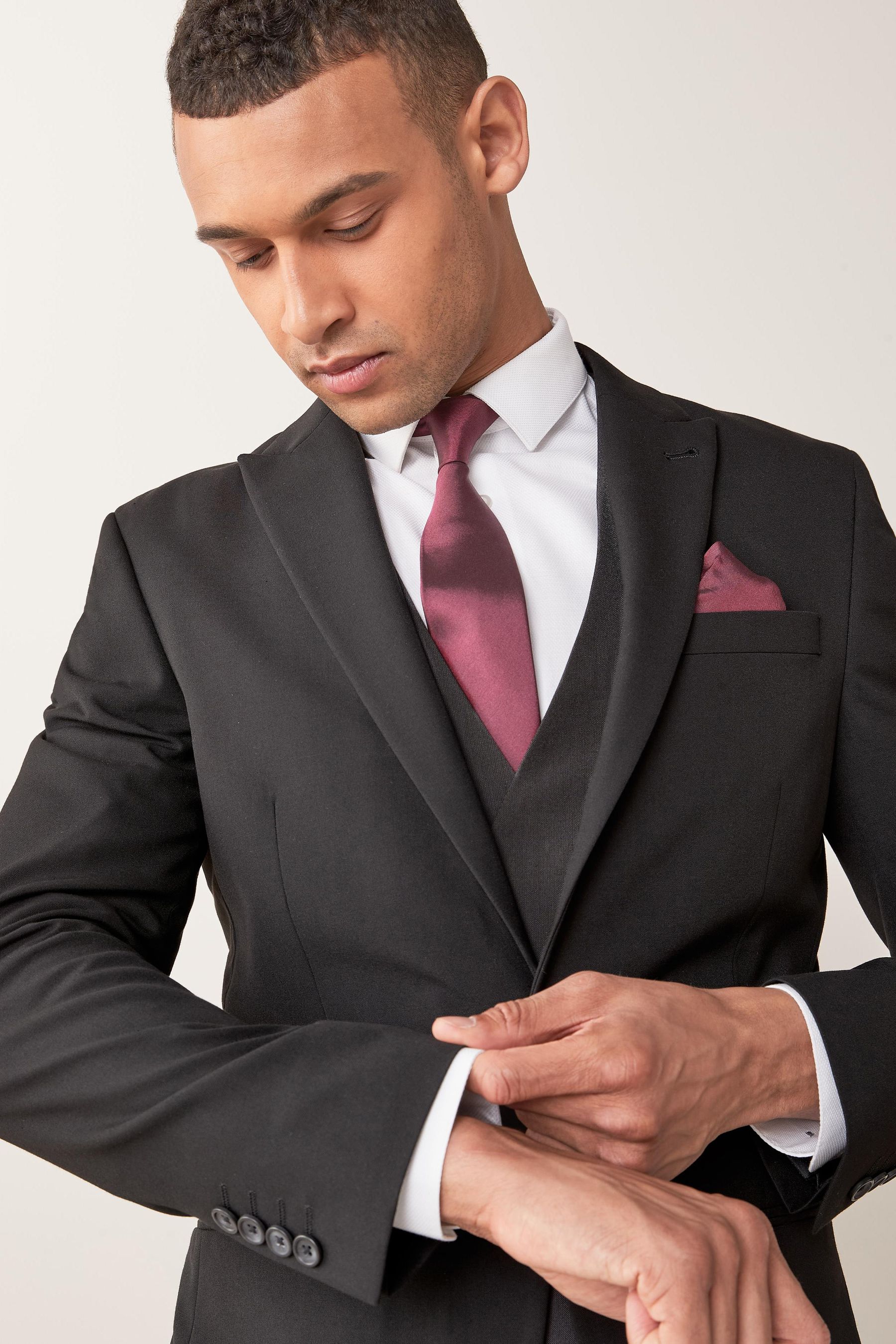 Next morning suit new arrivals
