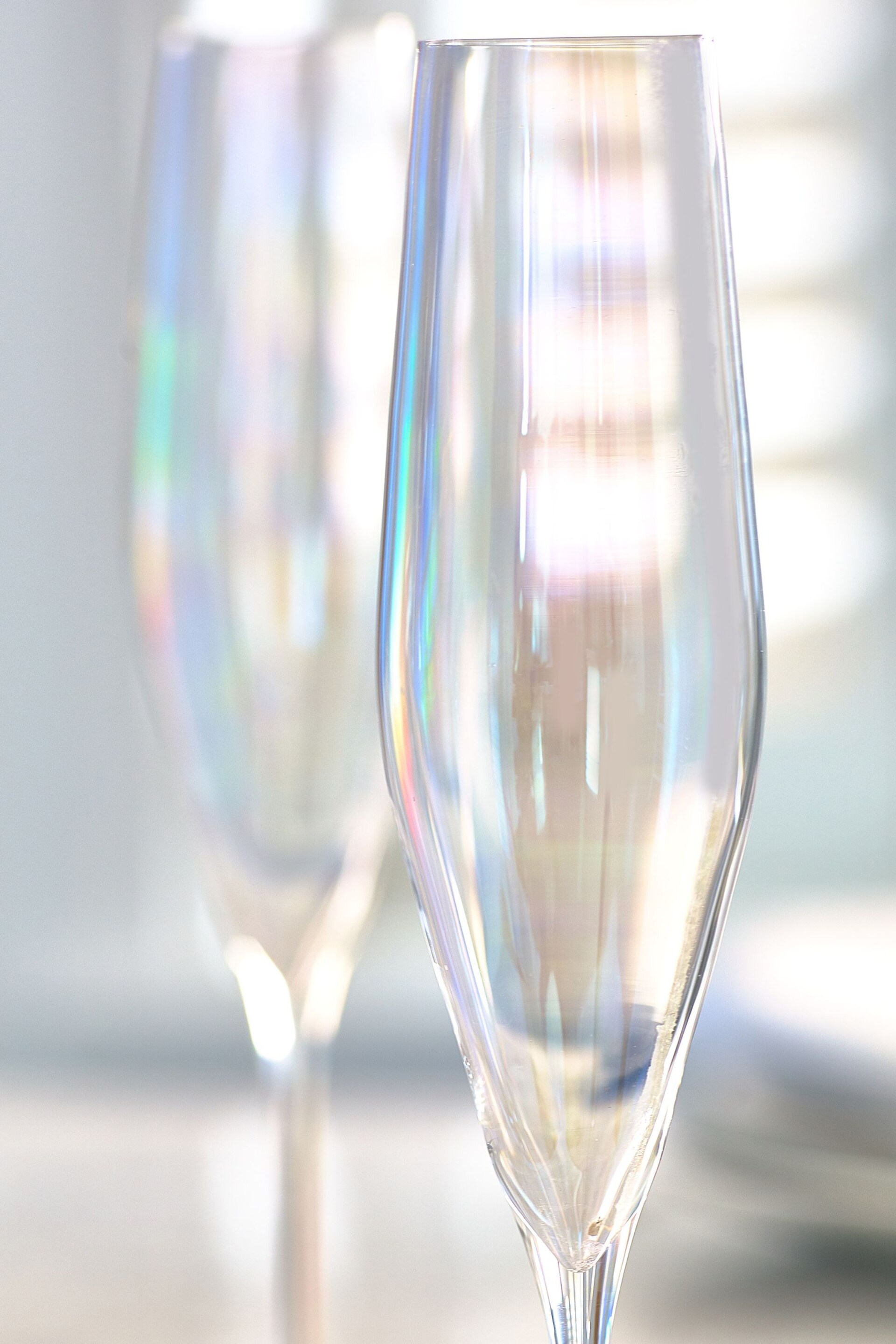 Paris Set of 4 Iridescent Lustre Champagne Flutes - Image 3 of 5