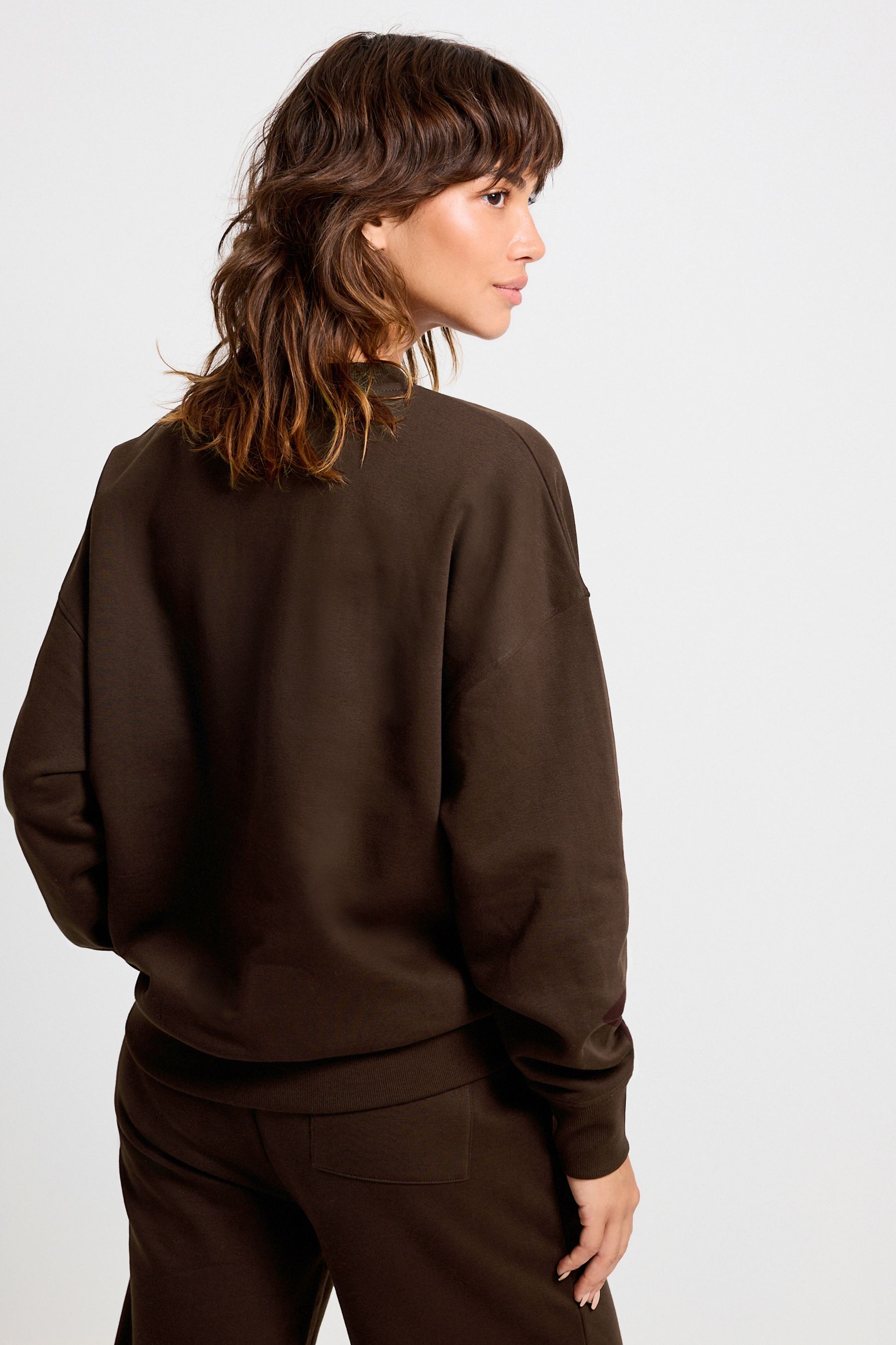 Chocolate brown sweatshirt new arrivals