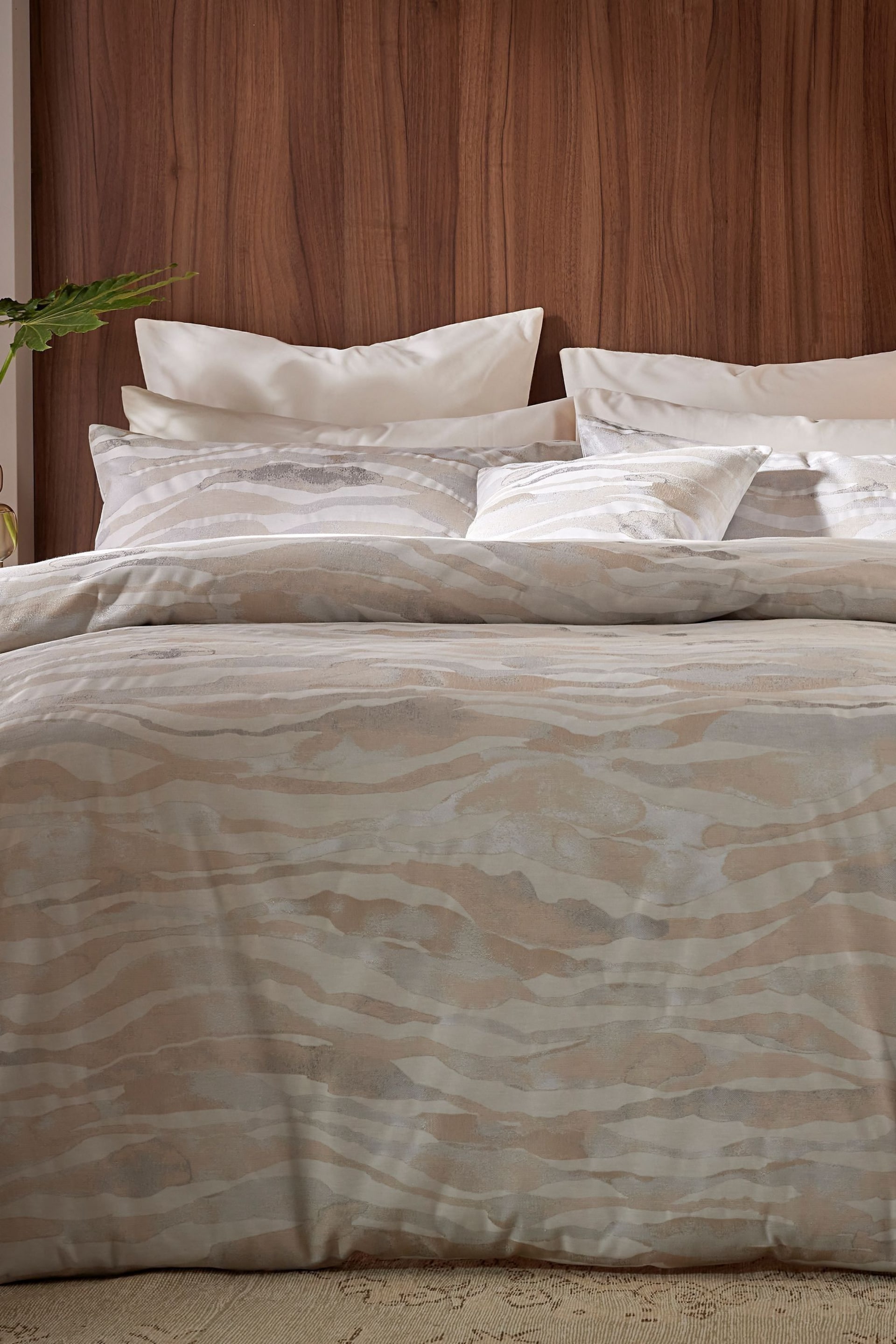 Vantona Cream Hardwick Jacquard Duvet Cover and Pillowcase Set - Image 3 of 4