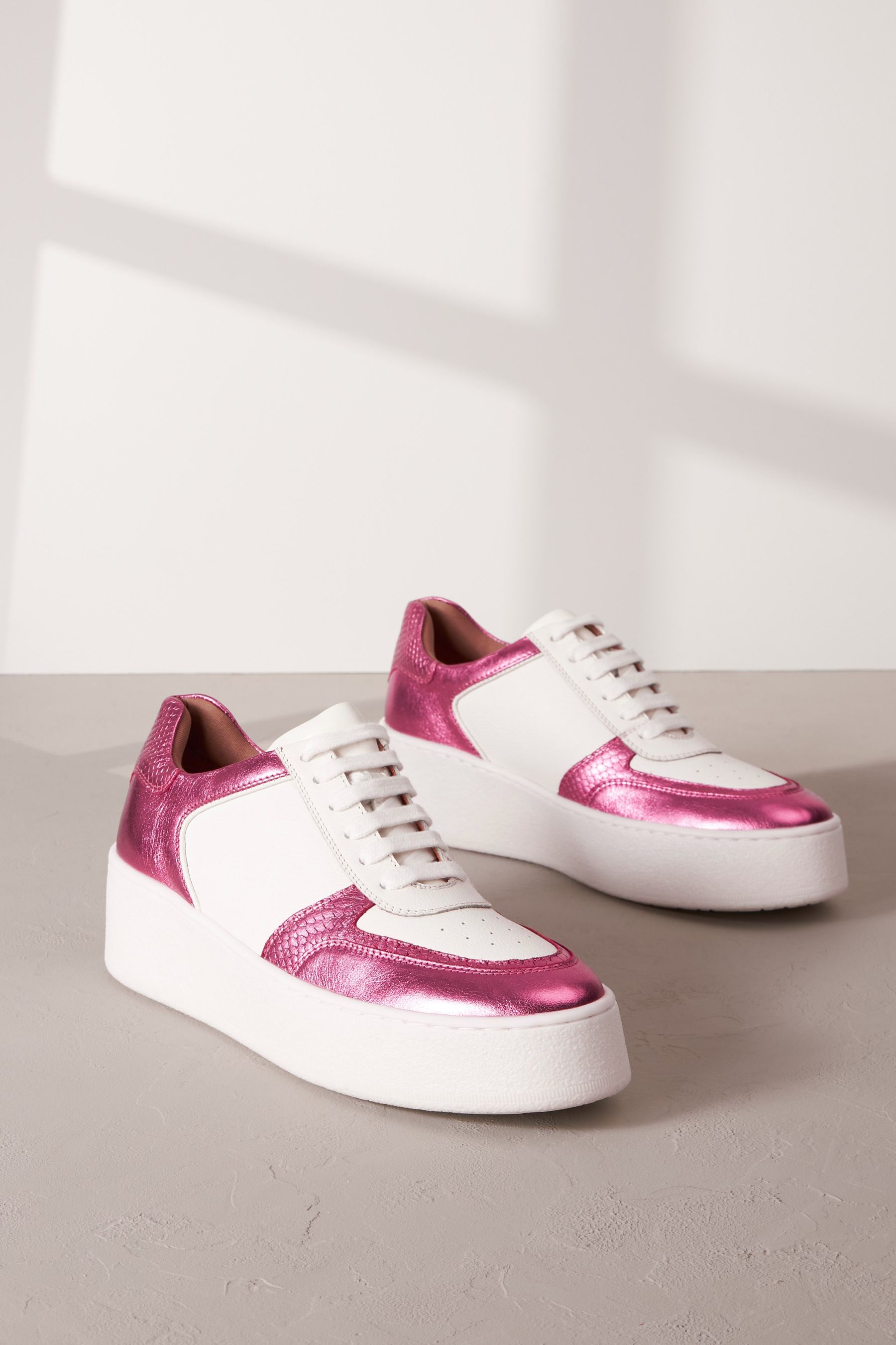 Next wedge trainers shop