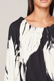 Black/White Floral Print Long Sleeve Tie Back Bubblehem Top - Image 4 of 6