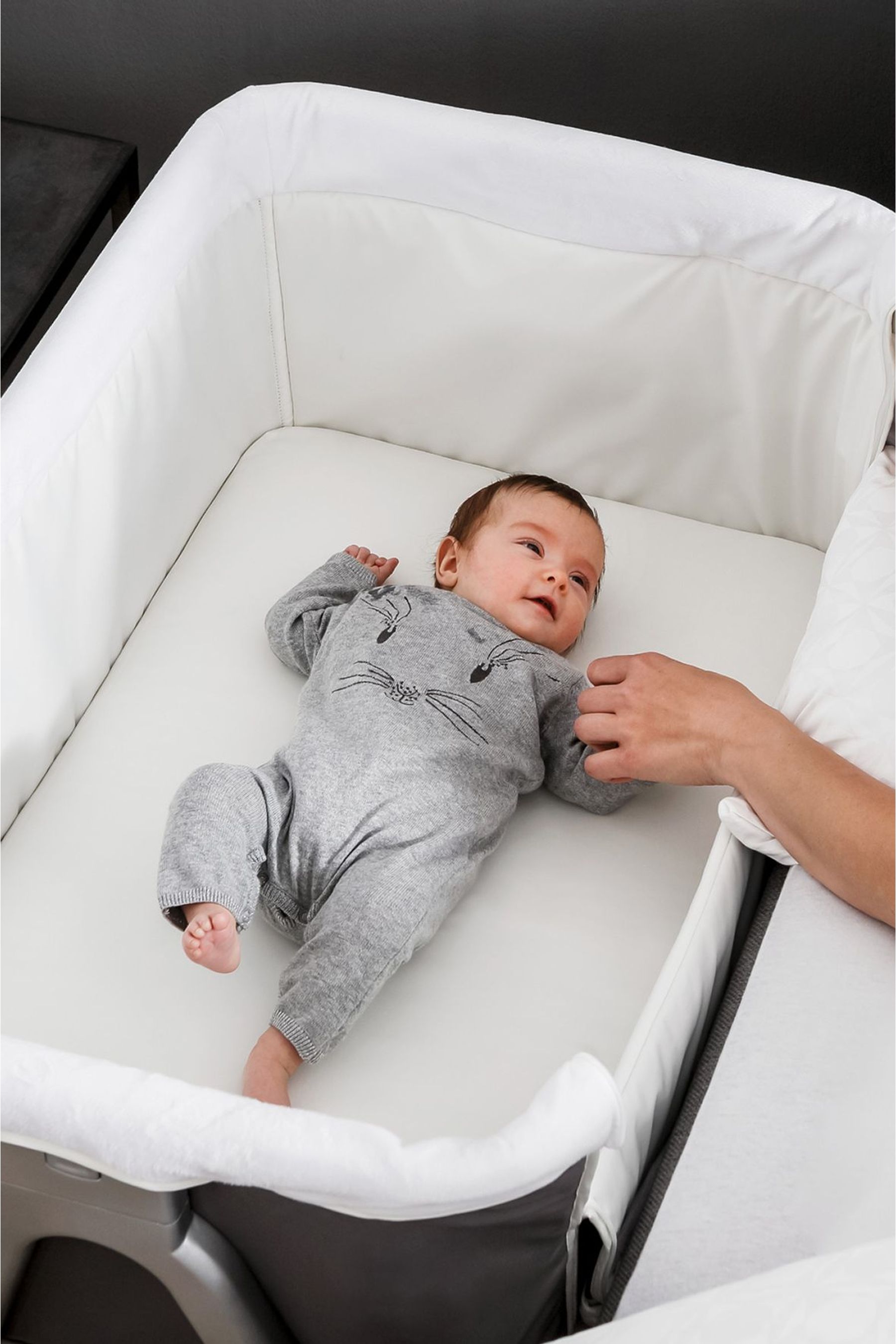 Hauck discount cot bed