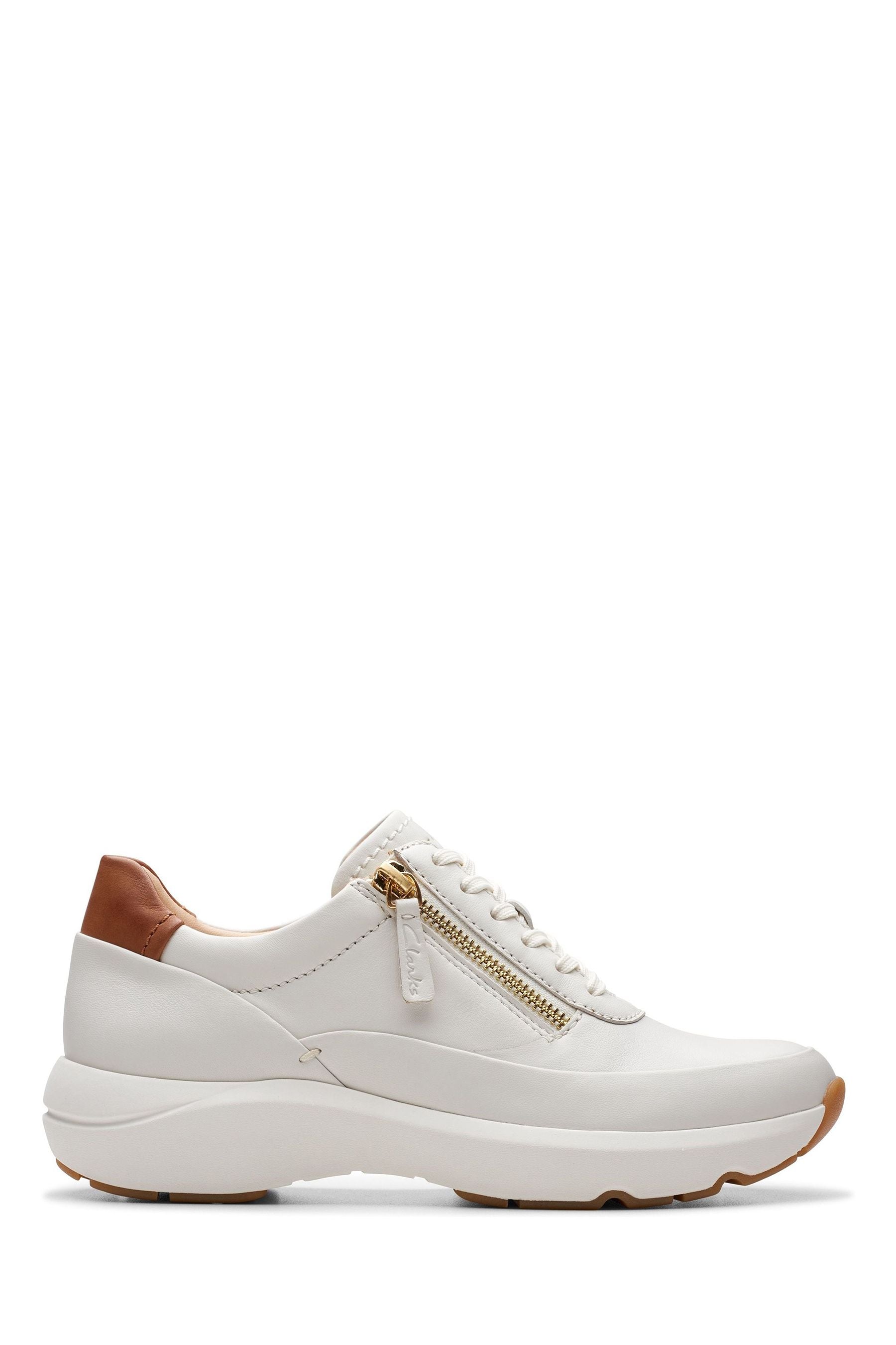 Clarks superlight shoes deals
