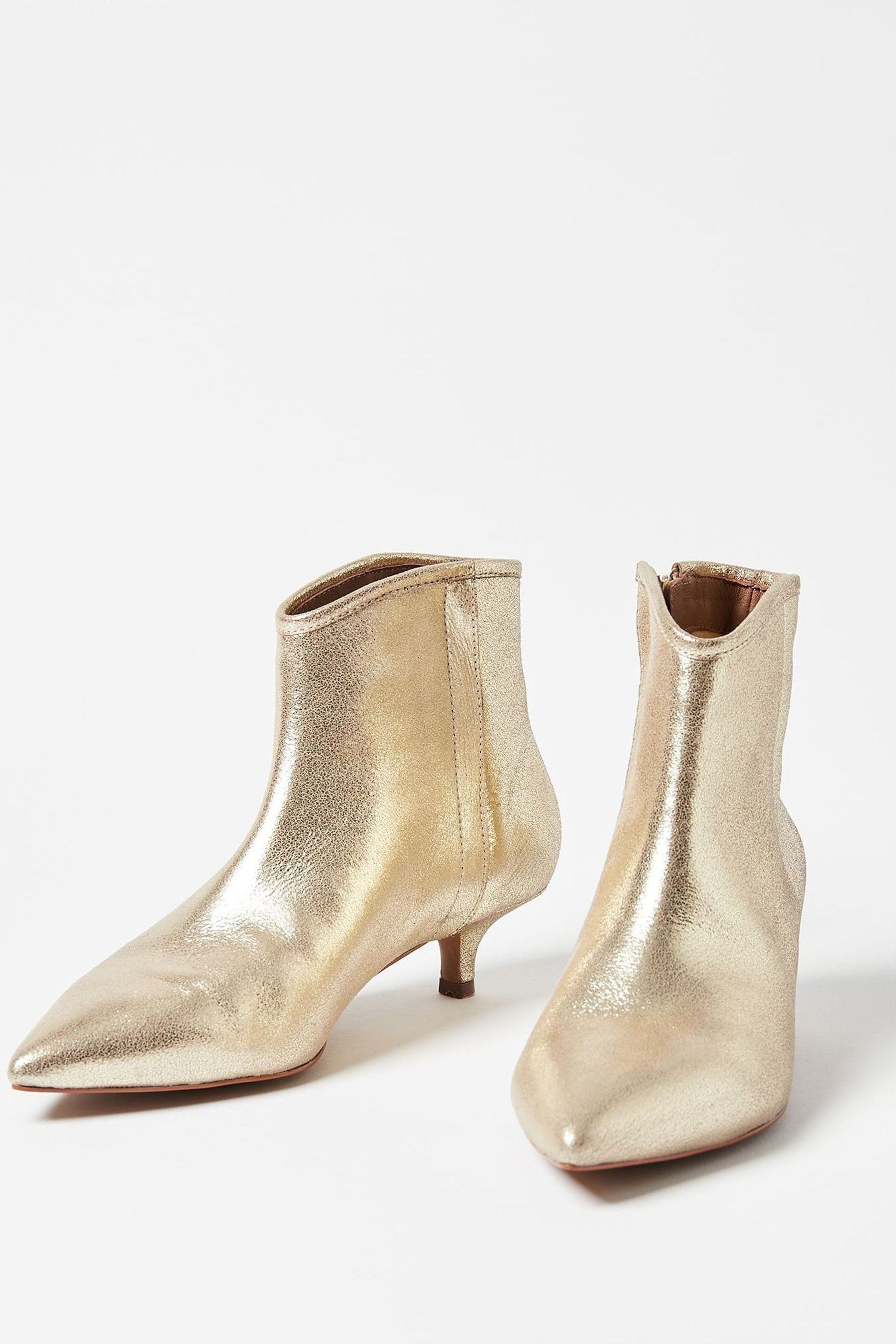 Gold new arrivals womens boots