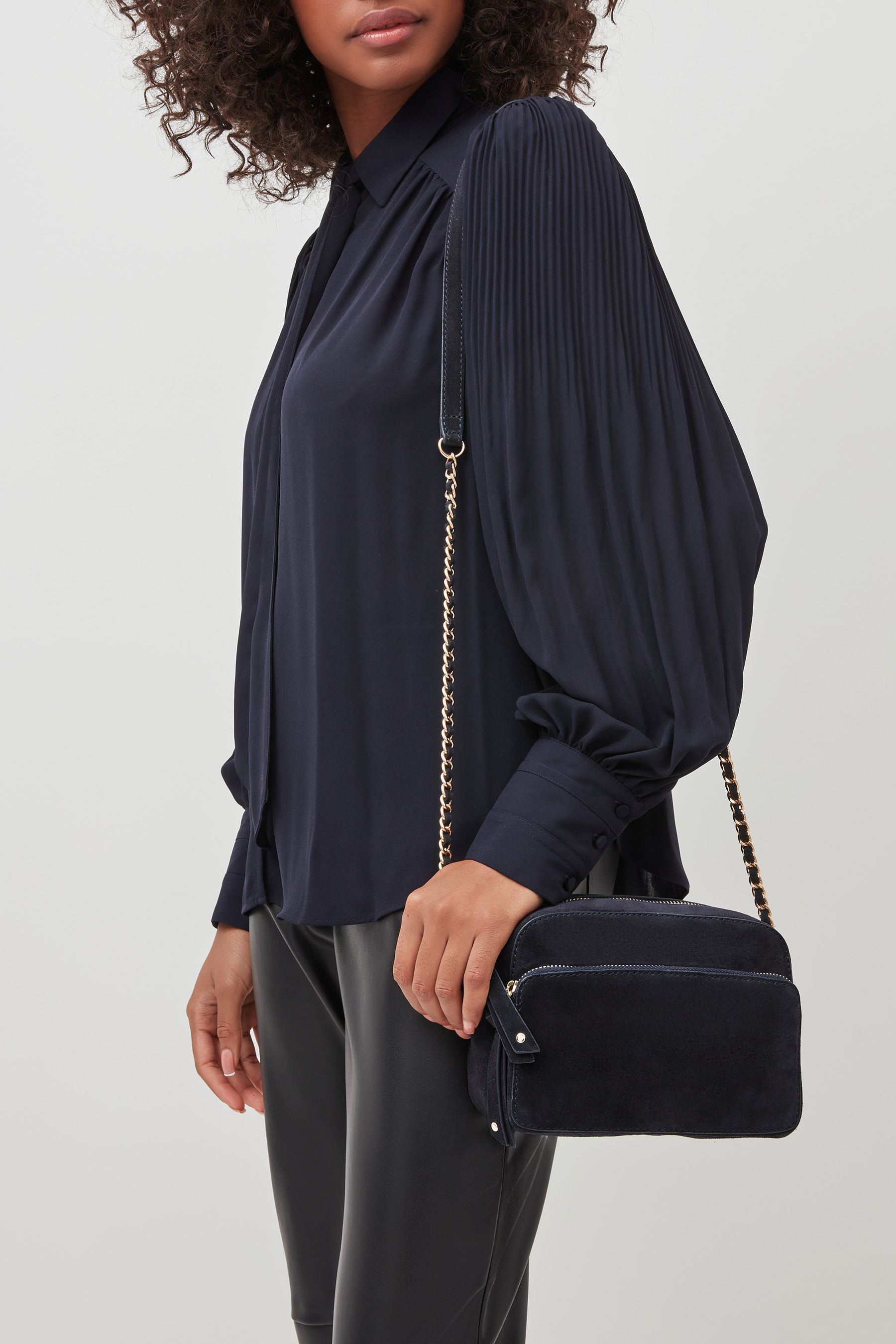 Next navy bag best sale