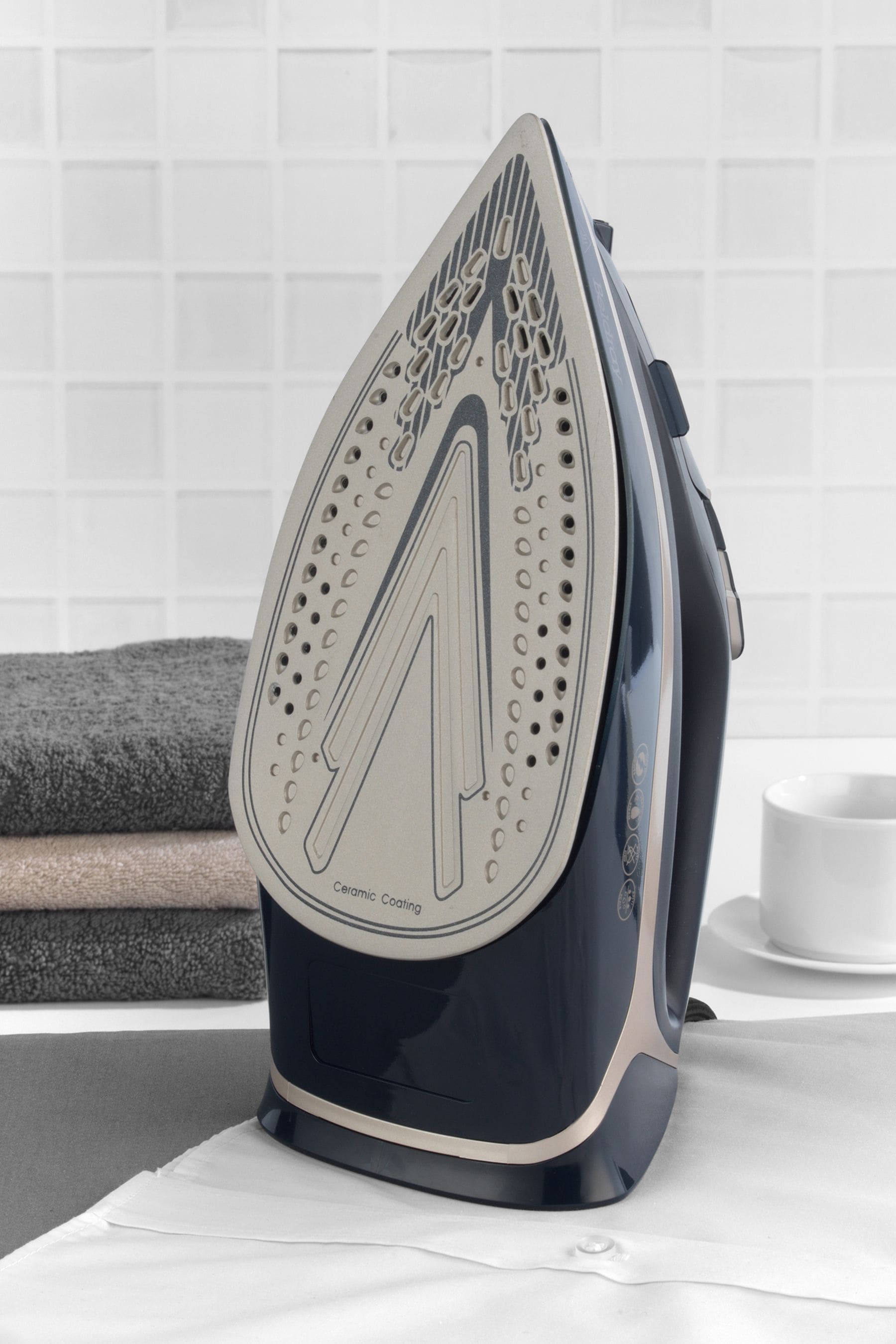 Buy Beldray Steam Iron 2600W from the Next UK online shop