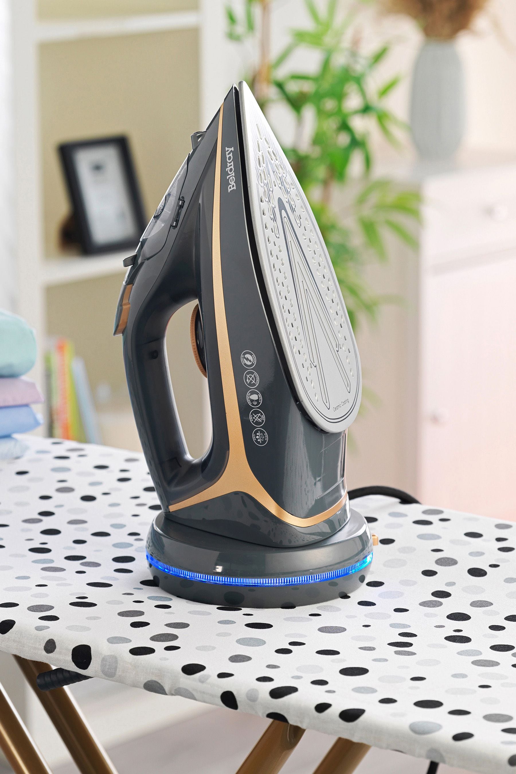Cordless iron best sale