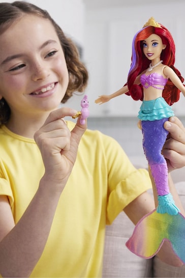 Disney Princess Feature Swimming Ariel