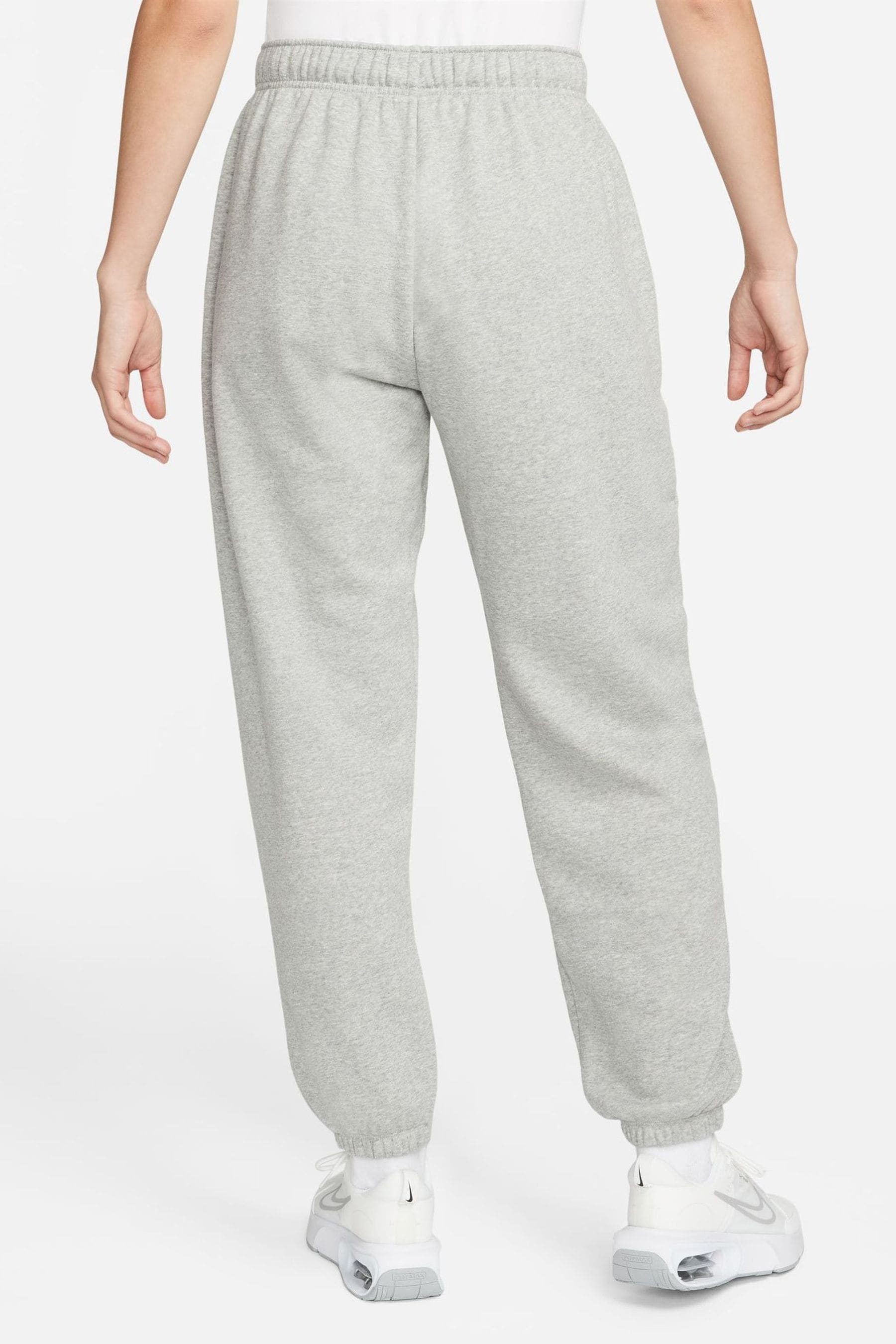 Nike clearance sweatpants on sale
