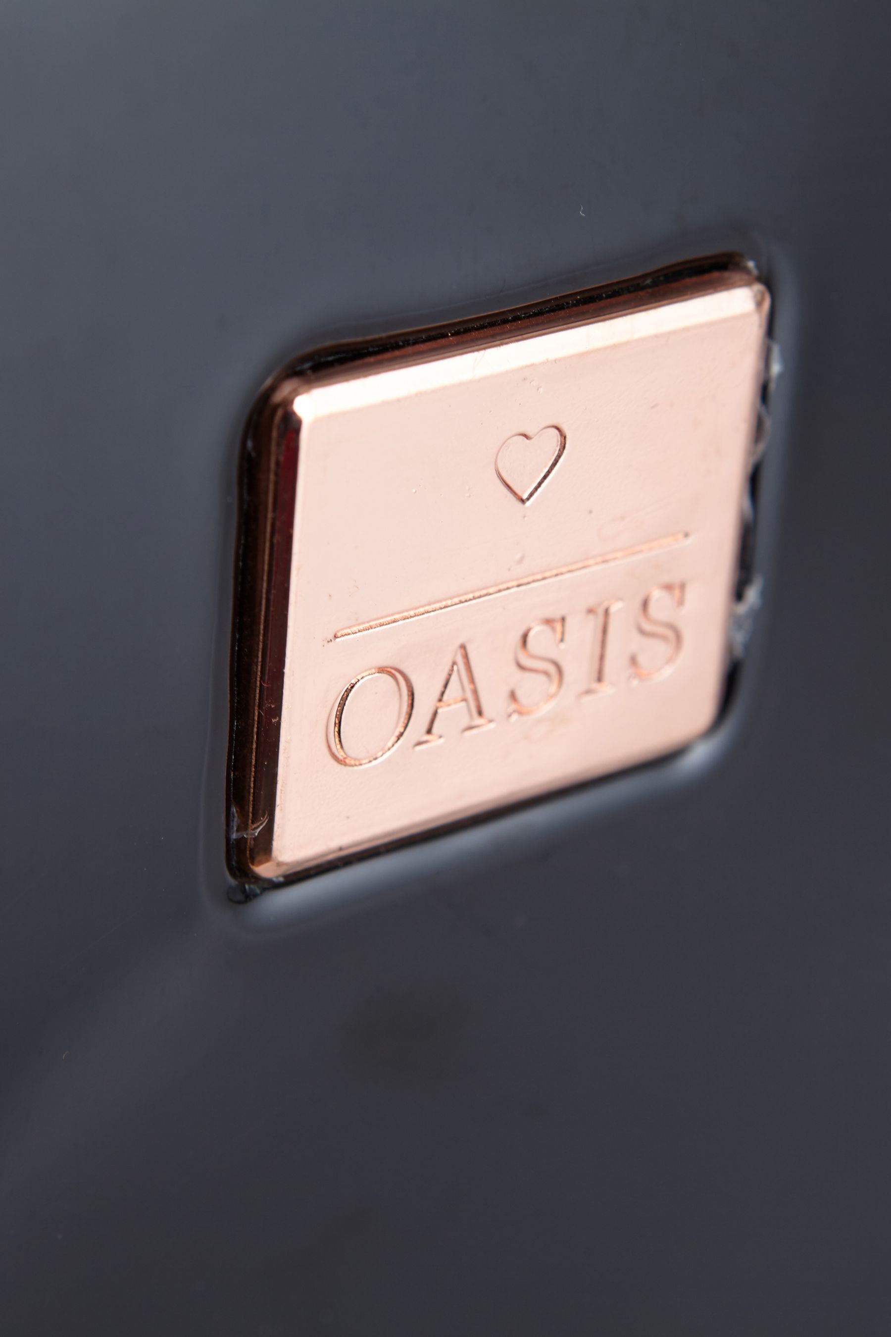 Oasis cabin case new arrivals
