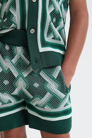 Reiss Green Multi Jack Senior Knitted Elasticated Waistband Shorts - Image 4 of 6