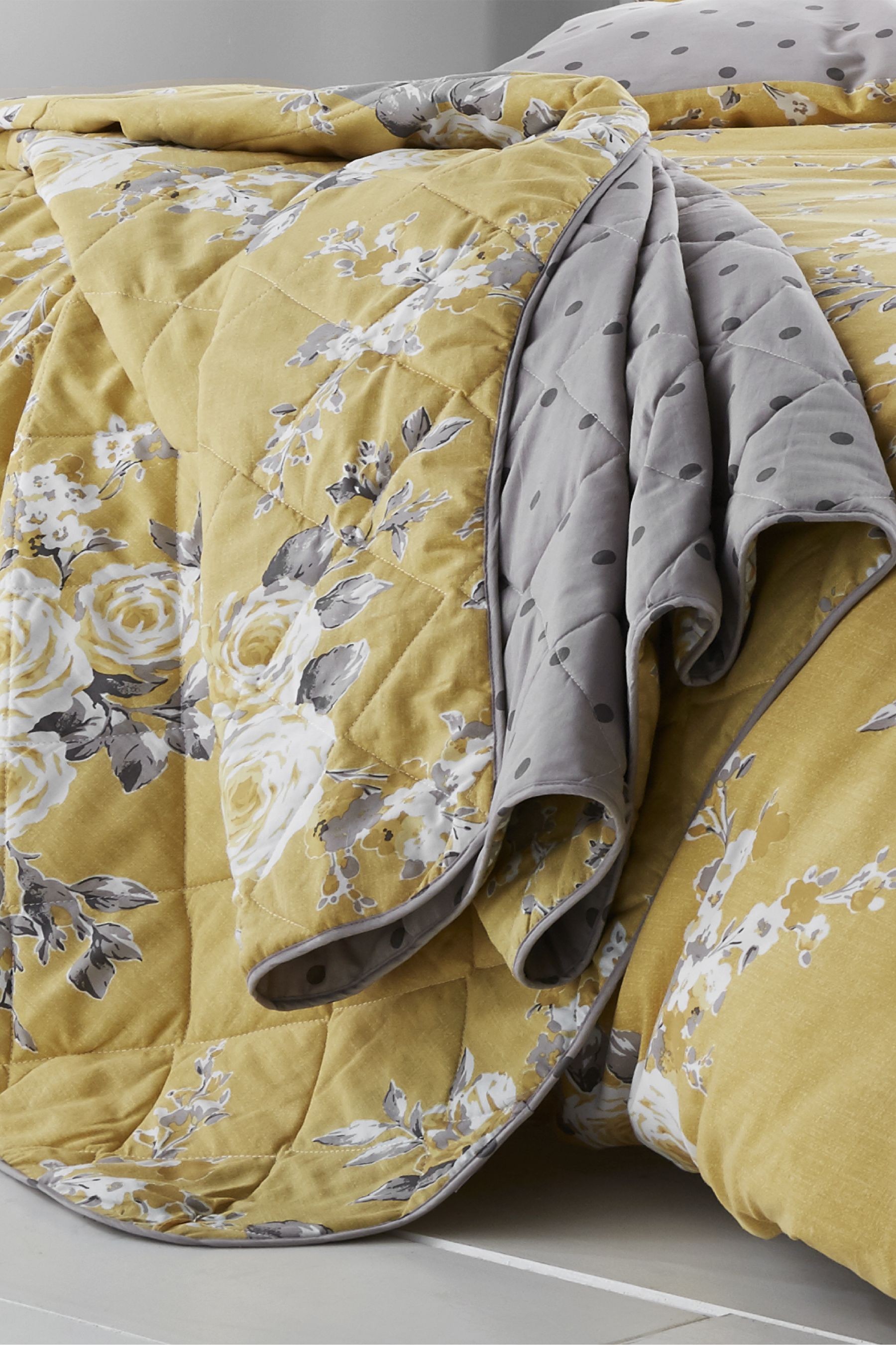 Catherine lansfield canterbury bedspread throw best sale