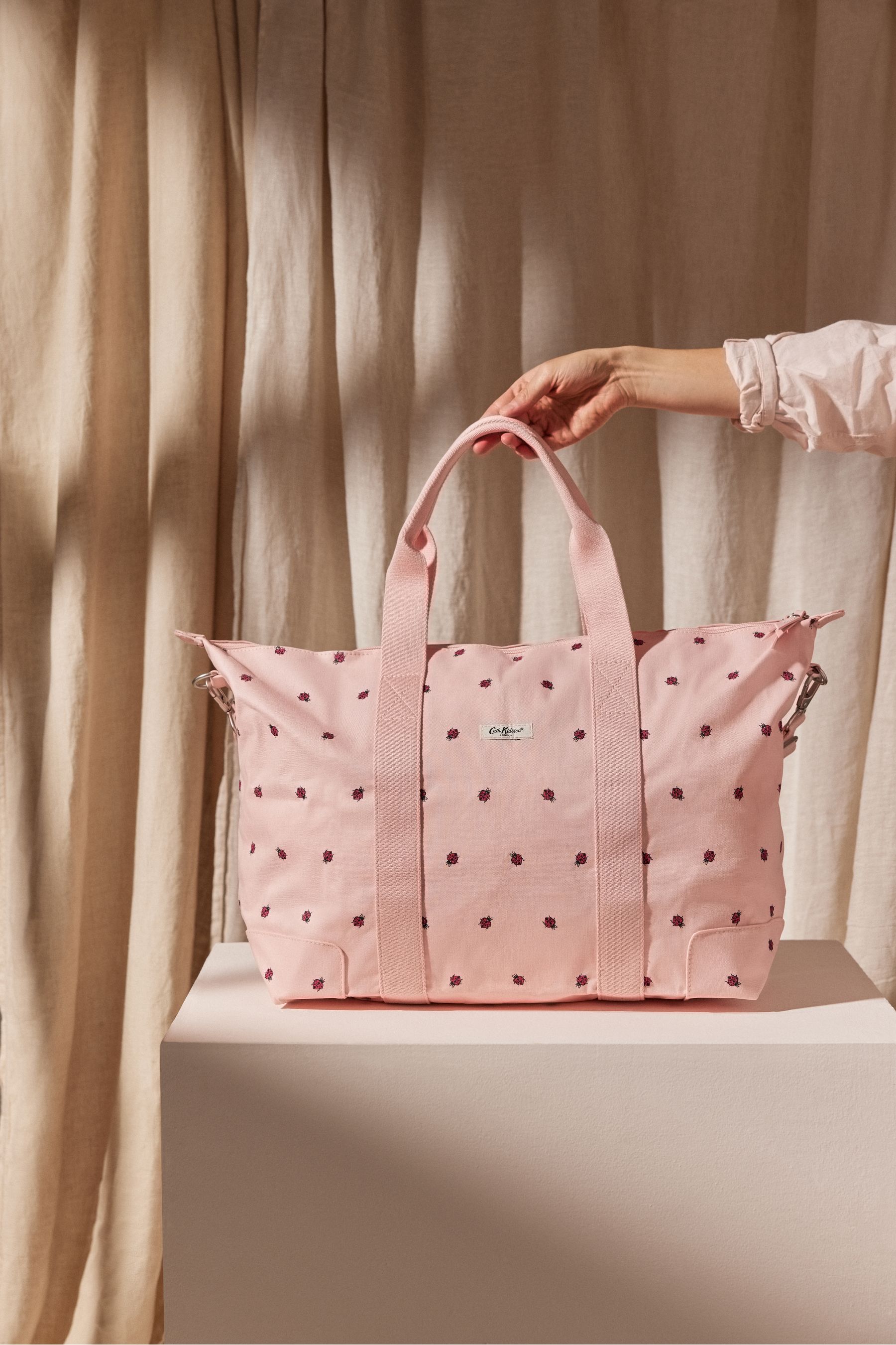Button spot foldaway overnight bag on sale