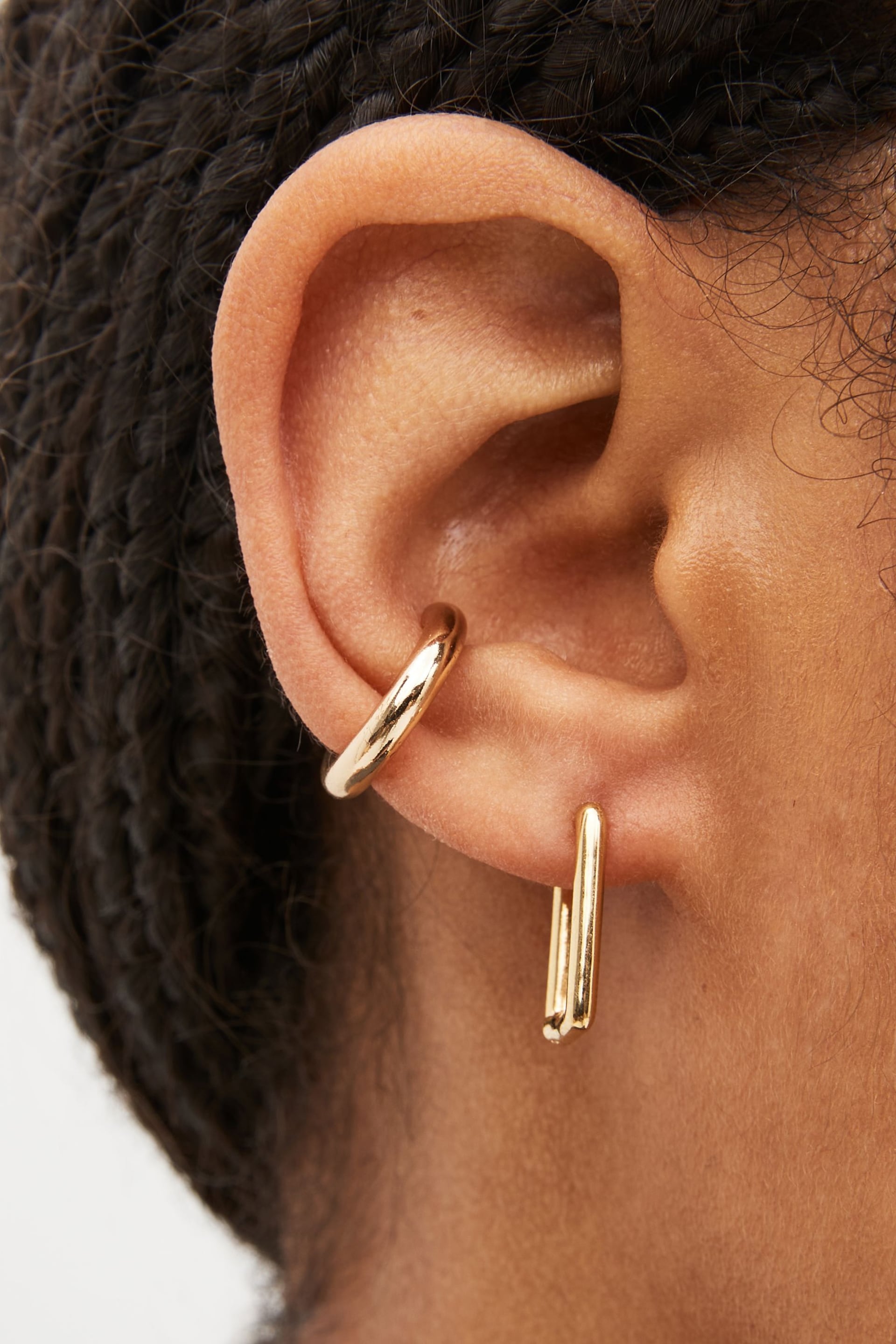 10 Carat Gold Plated N. Premium Chunky Ear Cuff Made With Recycled Brass - Image 3 of 4
