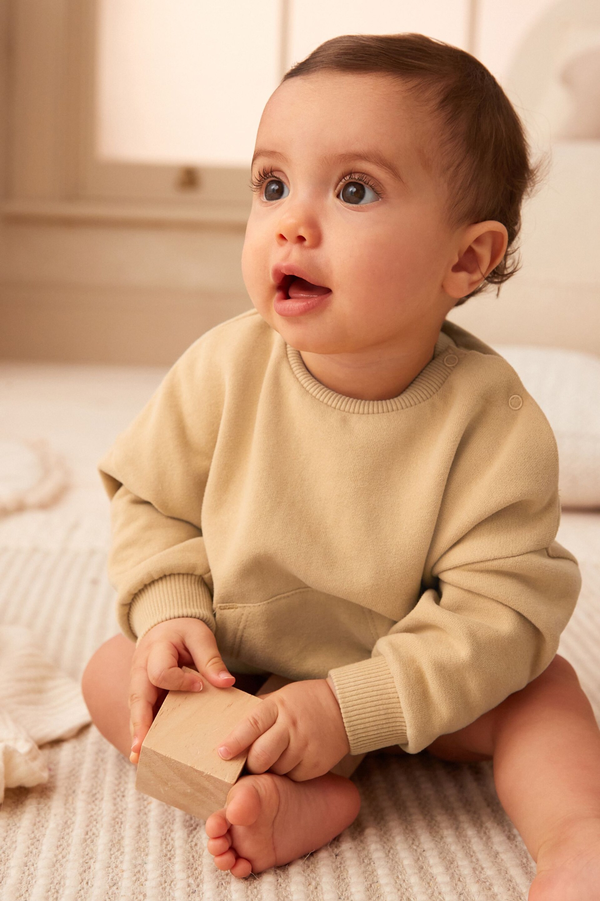 Cream/Yellow Cosy Sweatshirt and Bloomer Shorts Baby 2 Piece Set (0mths-2yrs) - Image 2 of 6