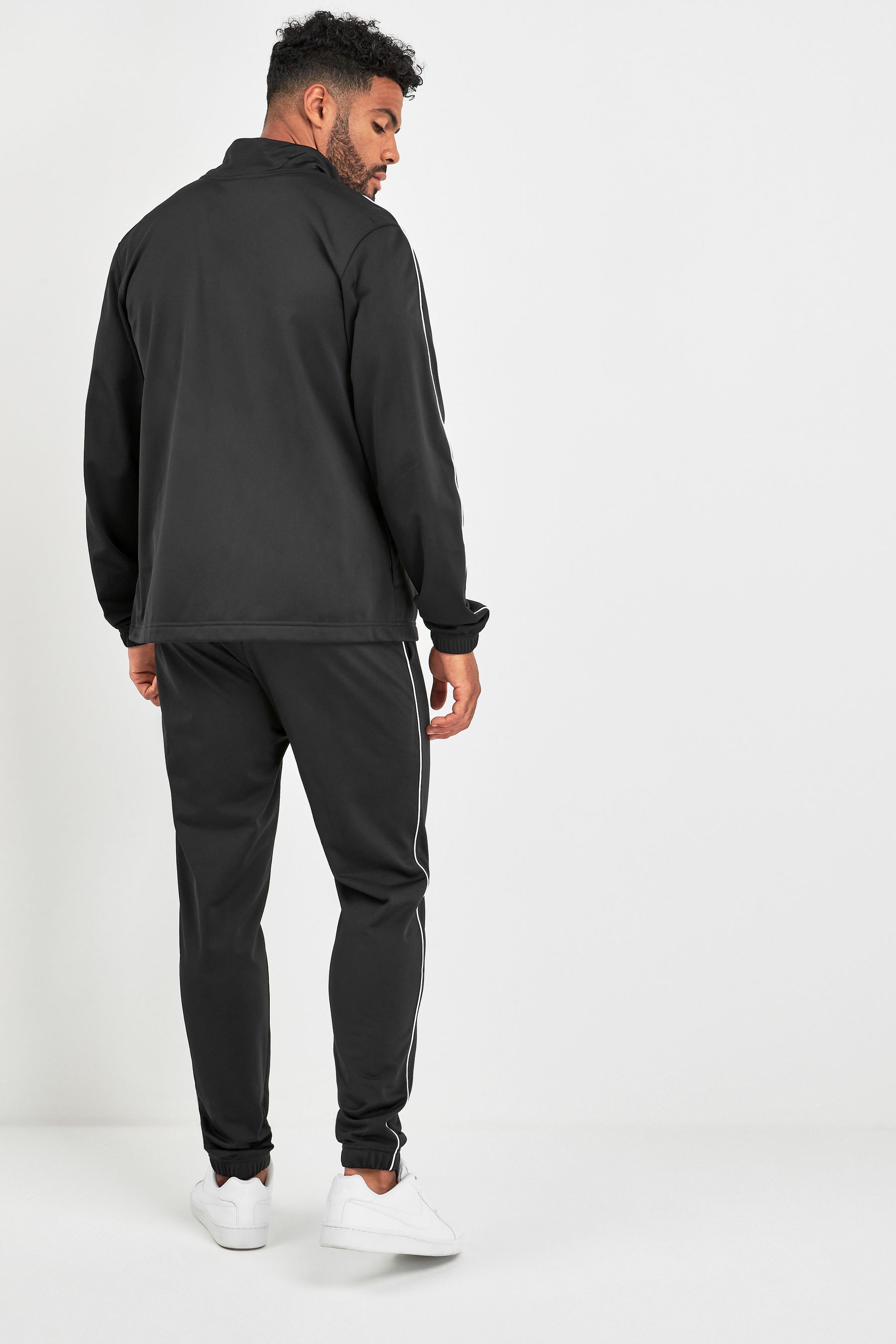 Nike black poly tracksuit 2025