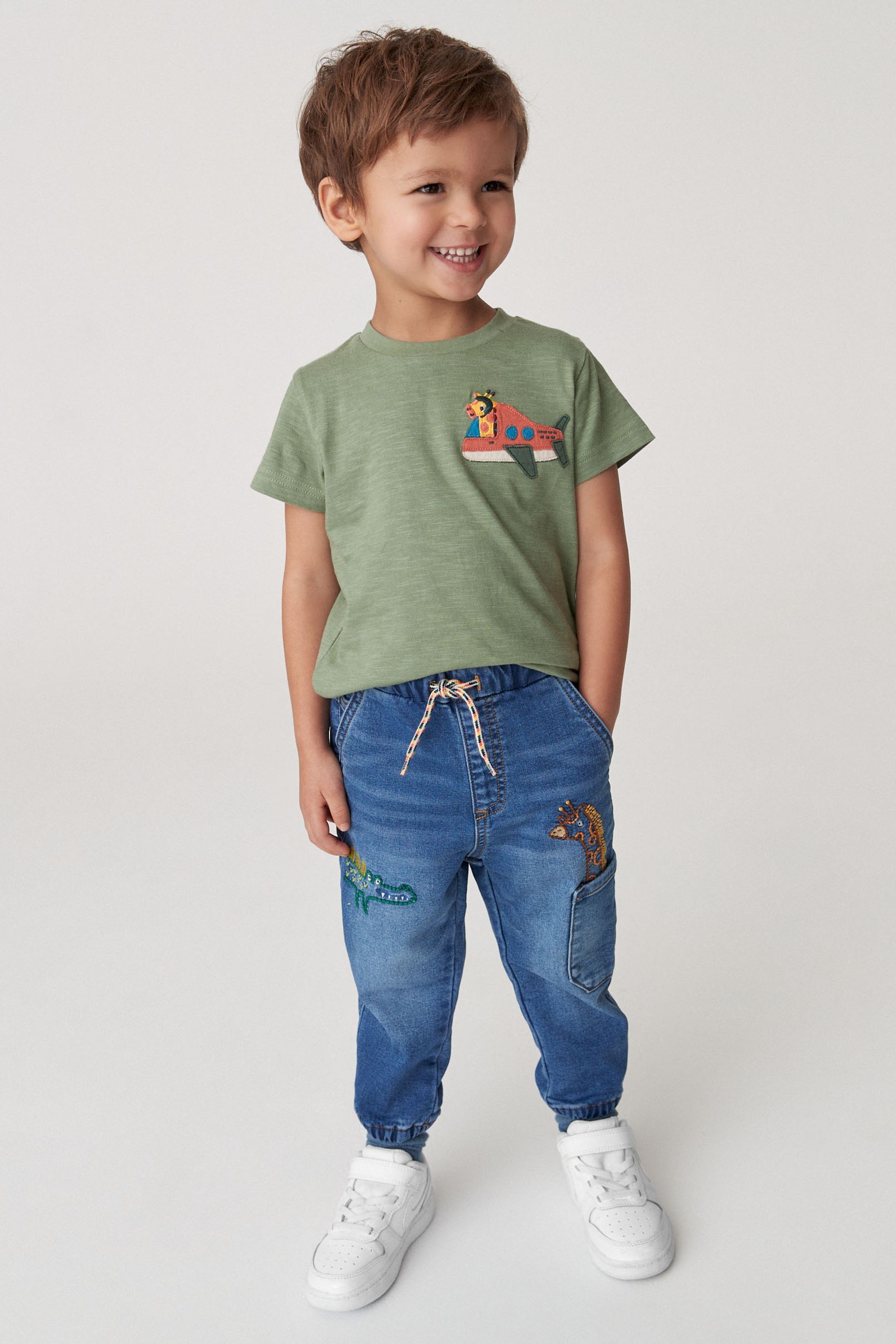 Embroidered cuffed jeans 2025