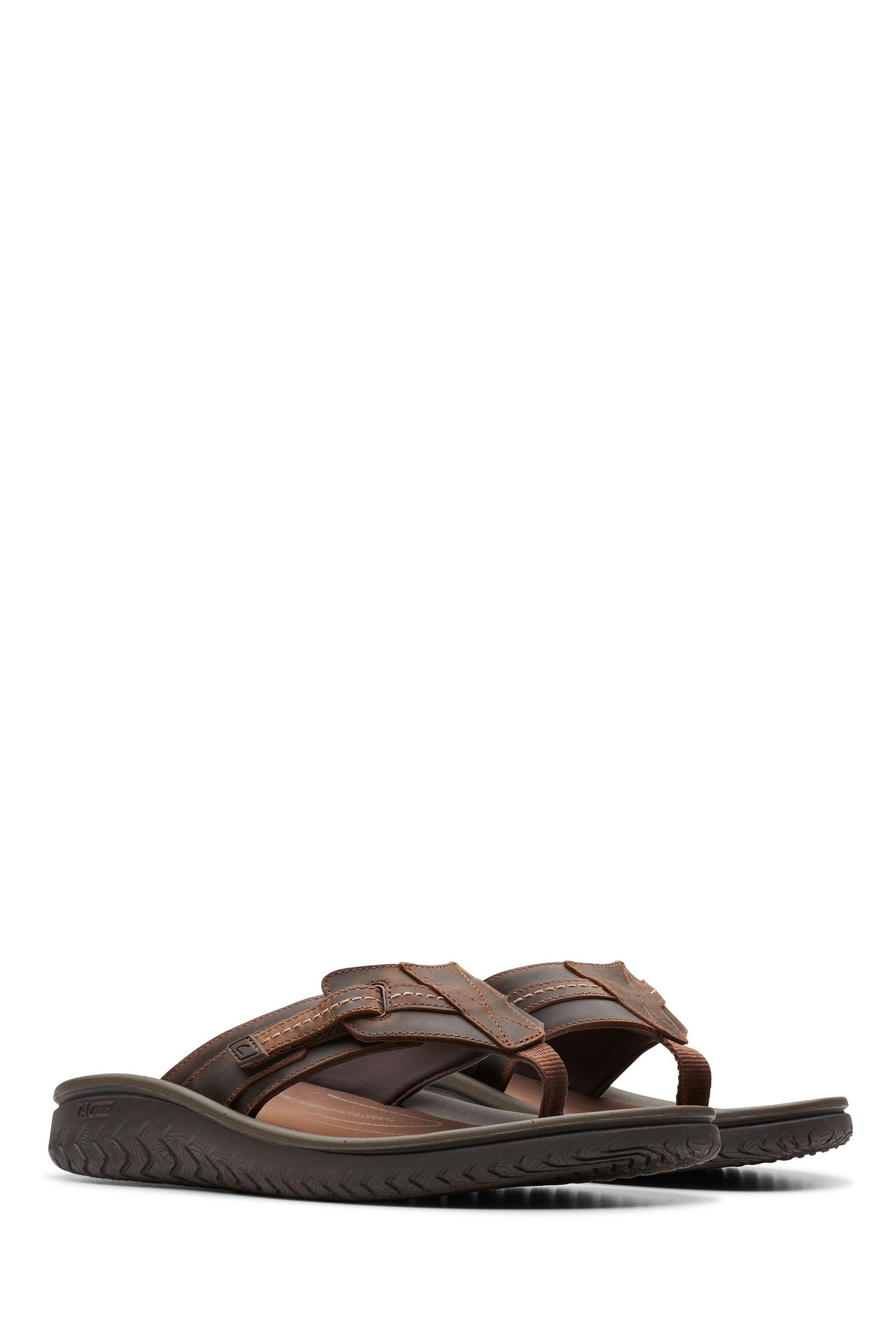 Clarks brown flip flops clearance