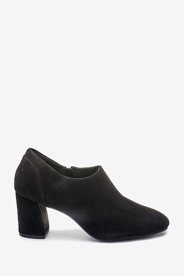 Black Suede Forever Comfort® with MotionFlex Closed Heels