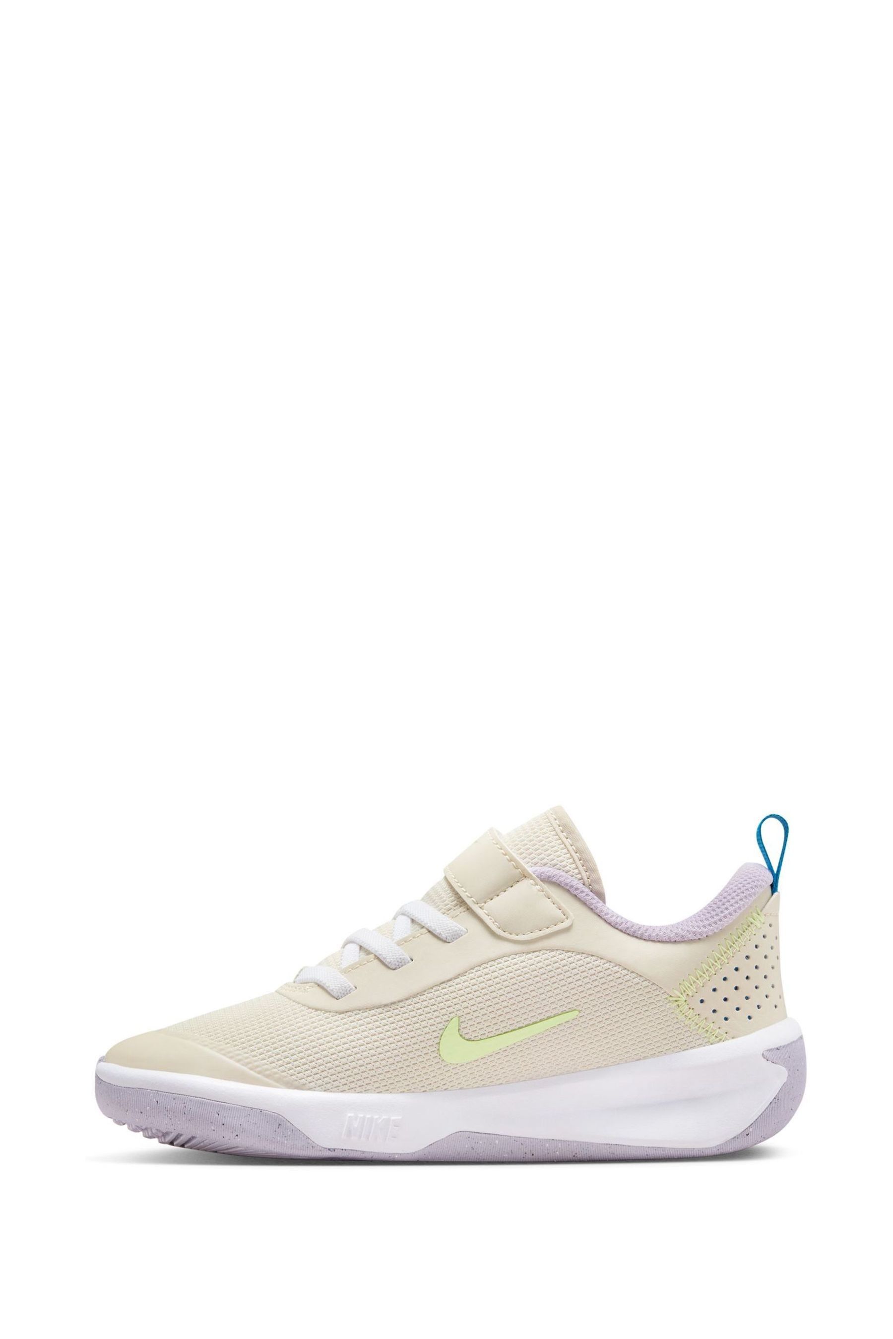 Nike viale trainers junior deals