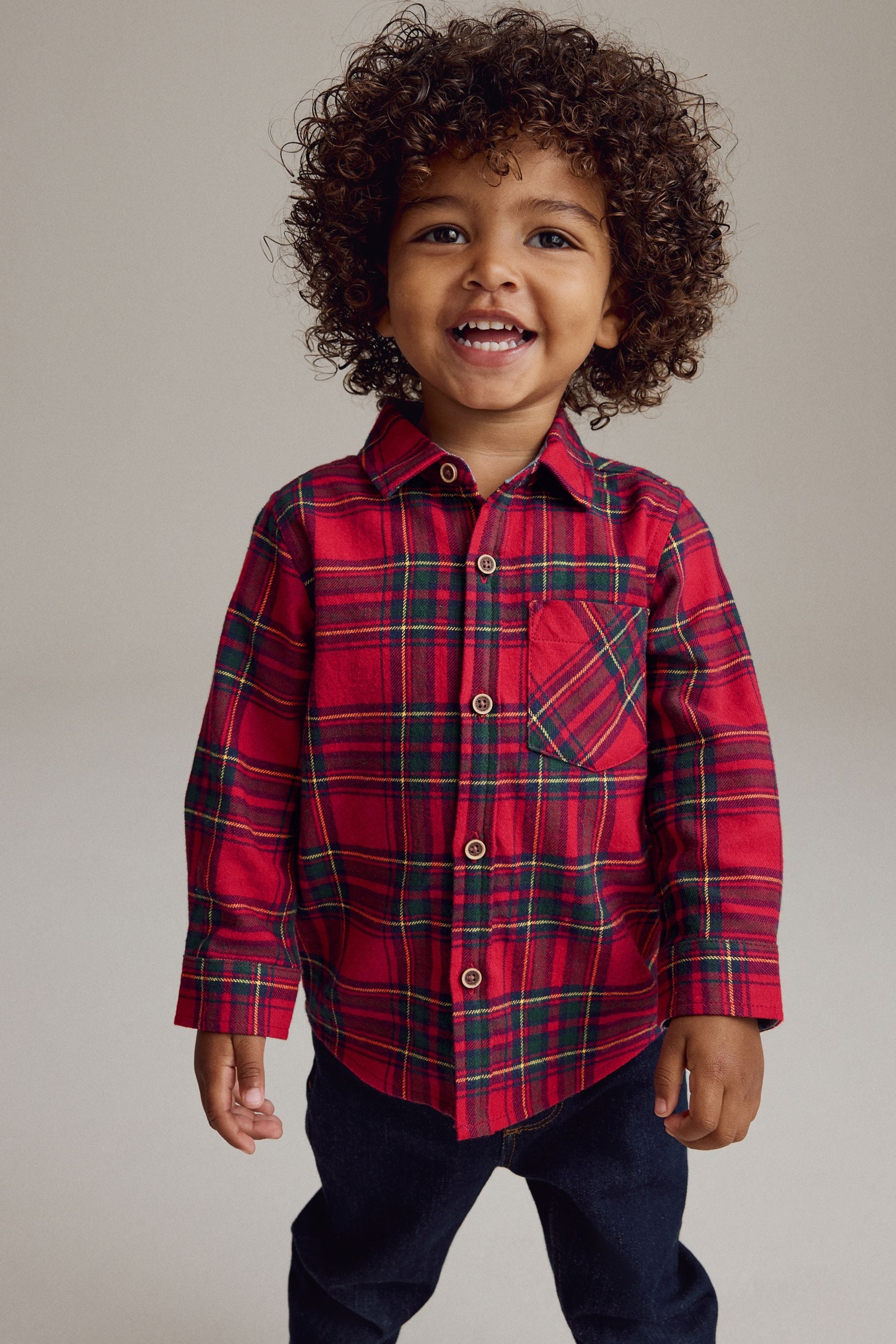 Red and black checkered shirt outfit on sale