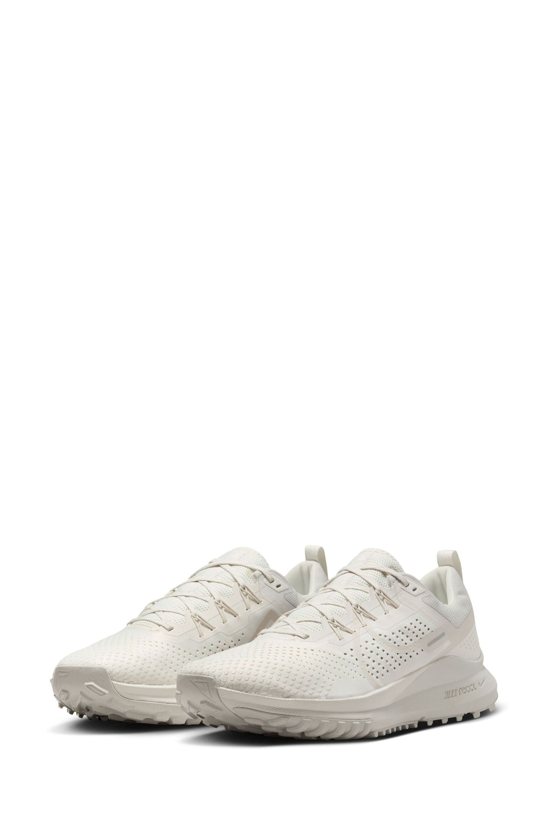 All white reacts top