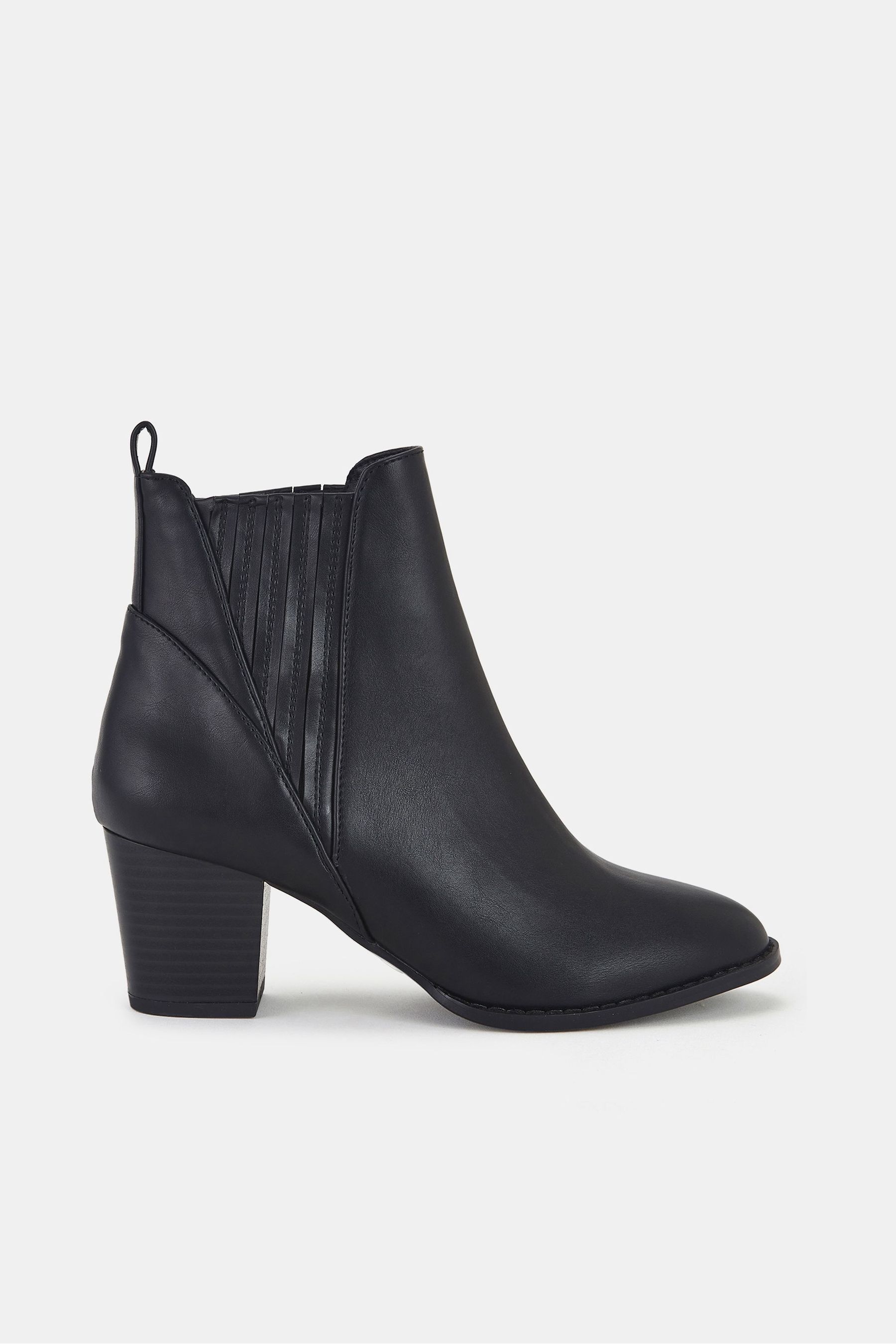 Novo Black Regular Fit Devan Block Heel Chelsea Boots