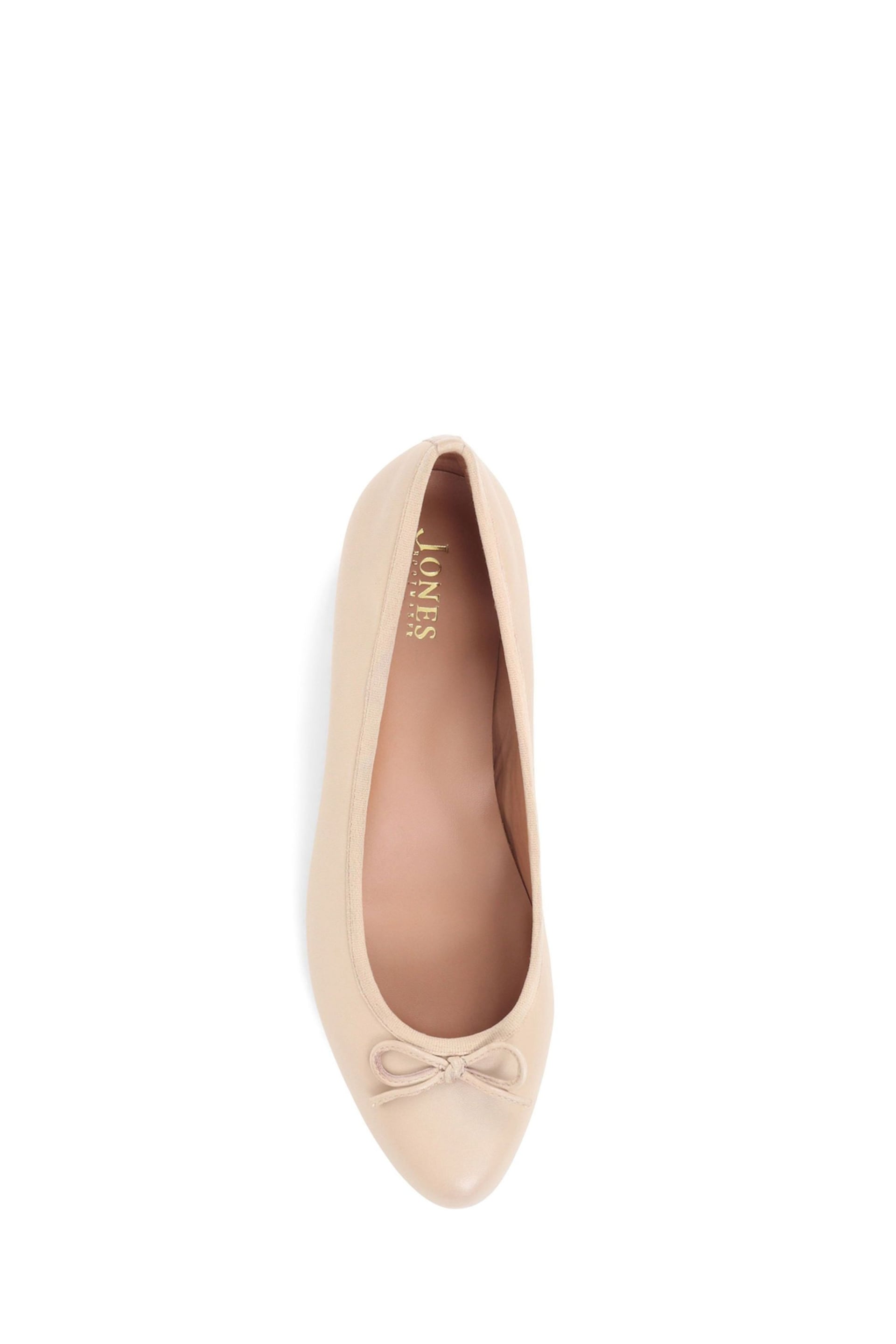 Jones Bootmaker Cream Soleil Leather Low Ballet Shoes - Image 5 of 6