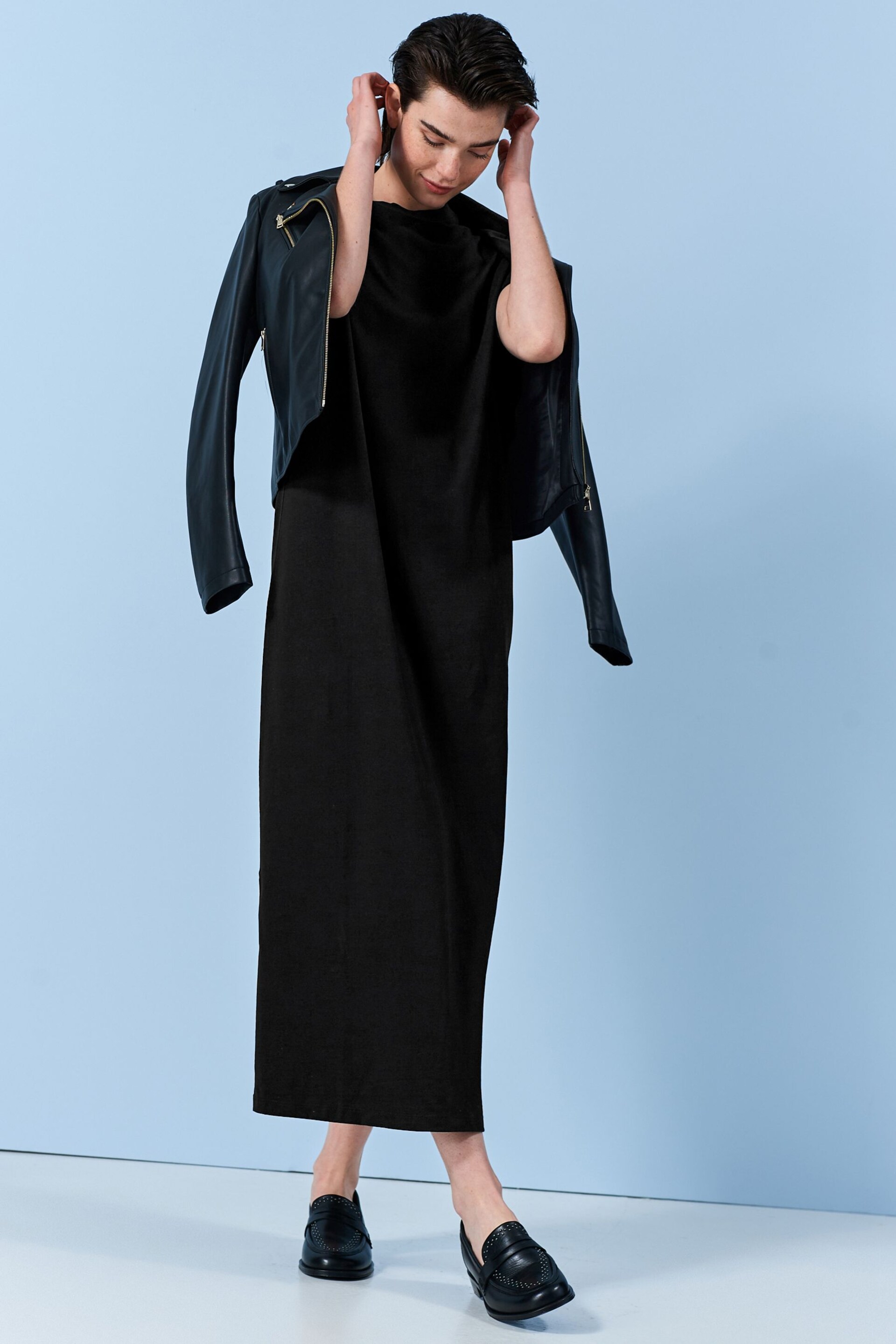 Black Short Sleeve Maxi T-Shirt Dress - Image 2 of 6