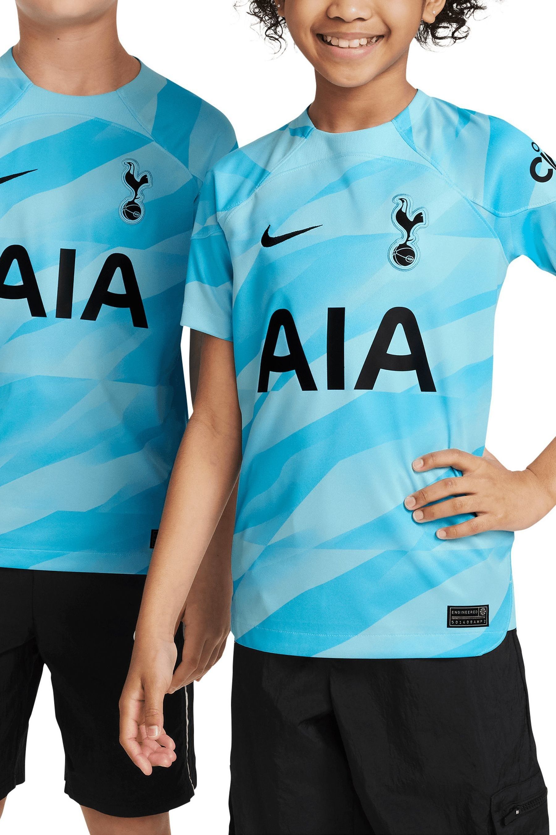 Tottenham outlet goalkeeper shorts