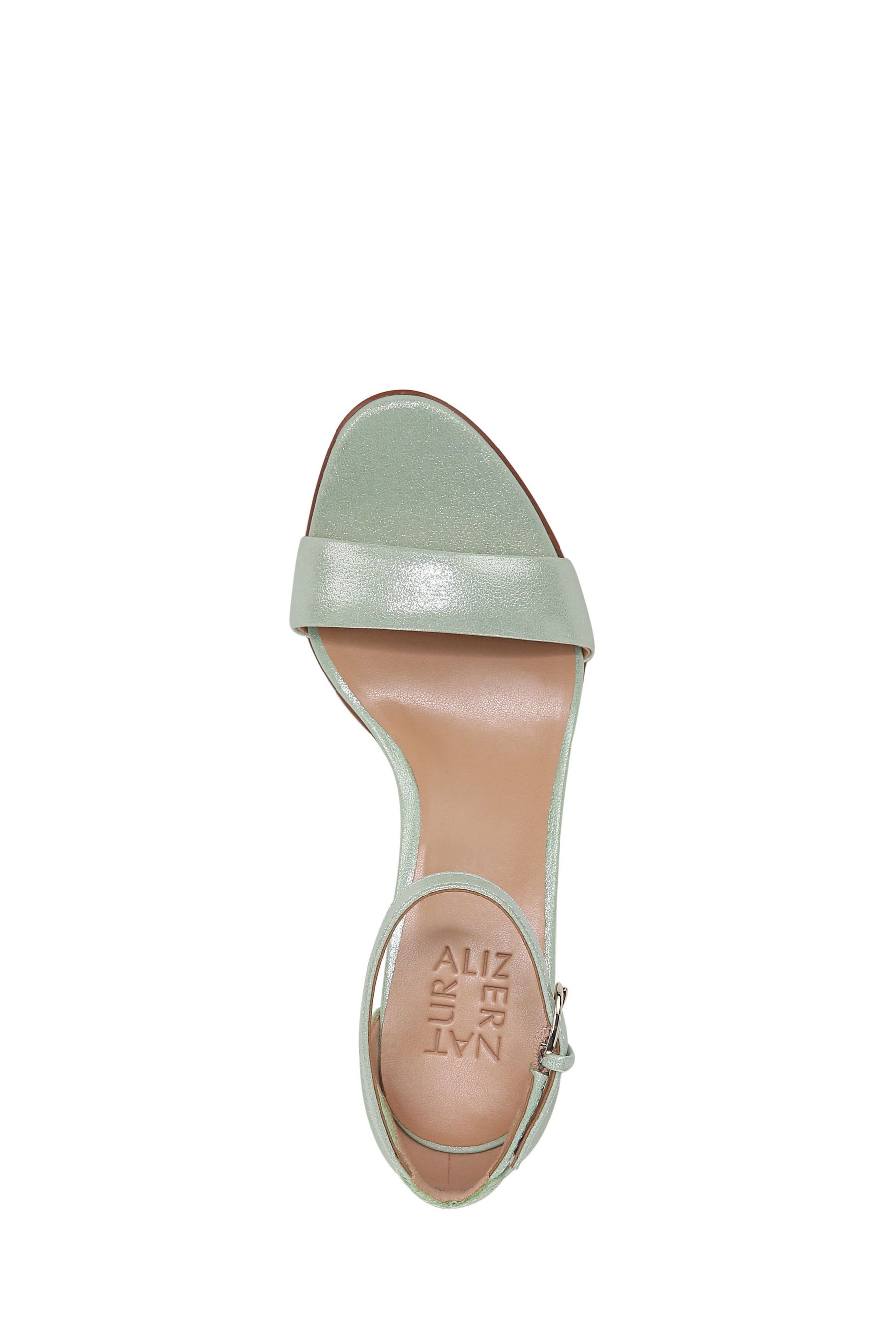 Naturalizer low heel sandals discount